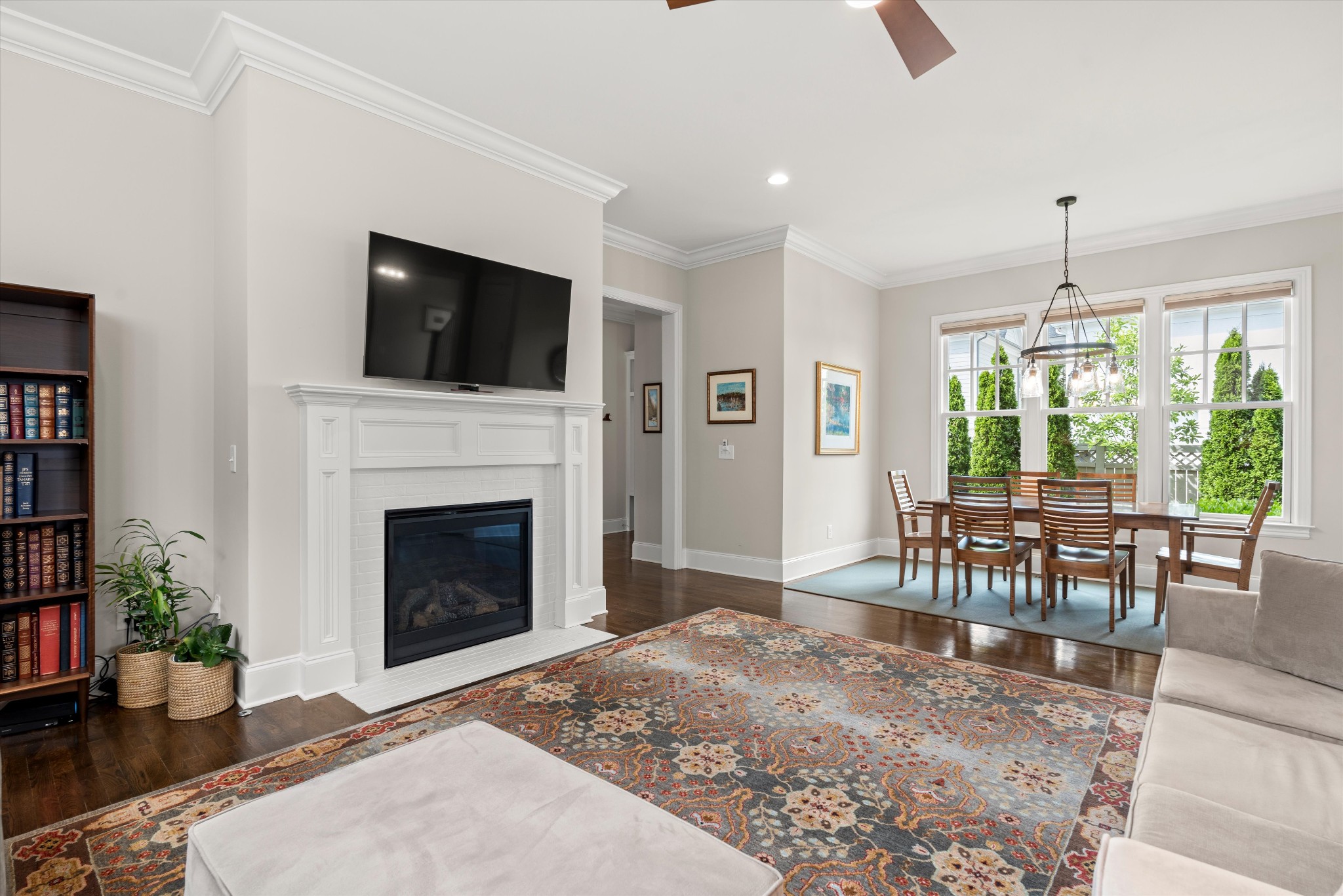900 Horizon Dr