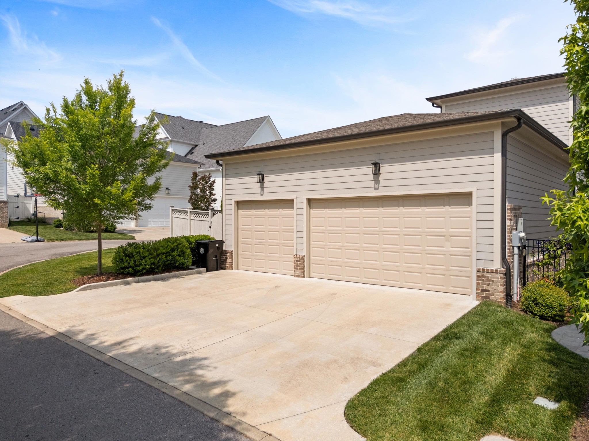 900 Horizon Dr