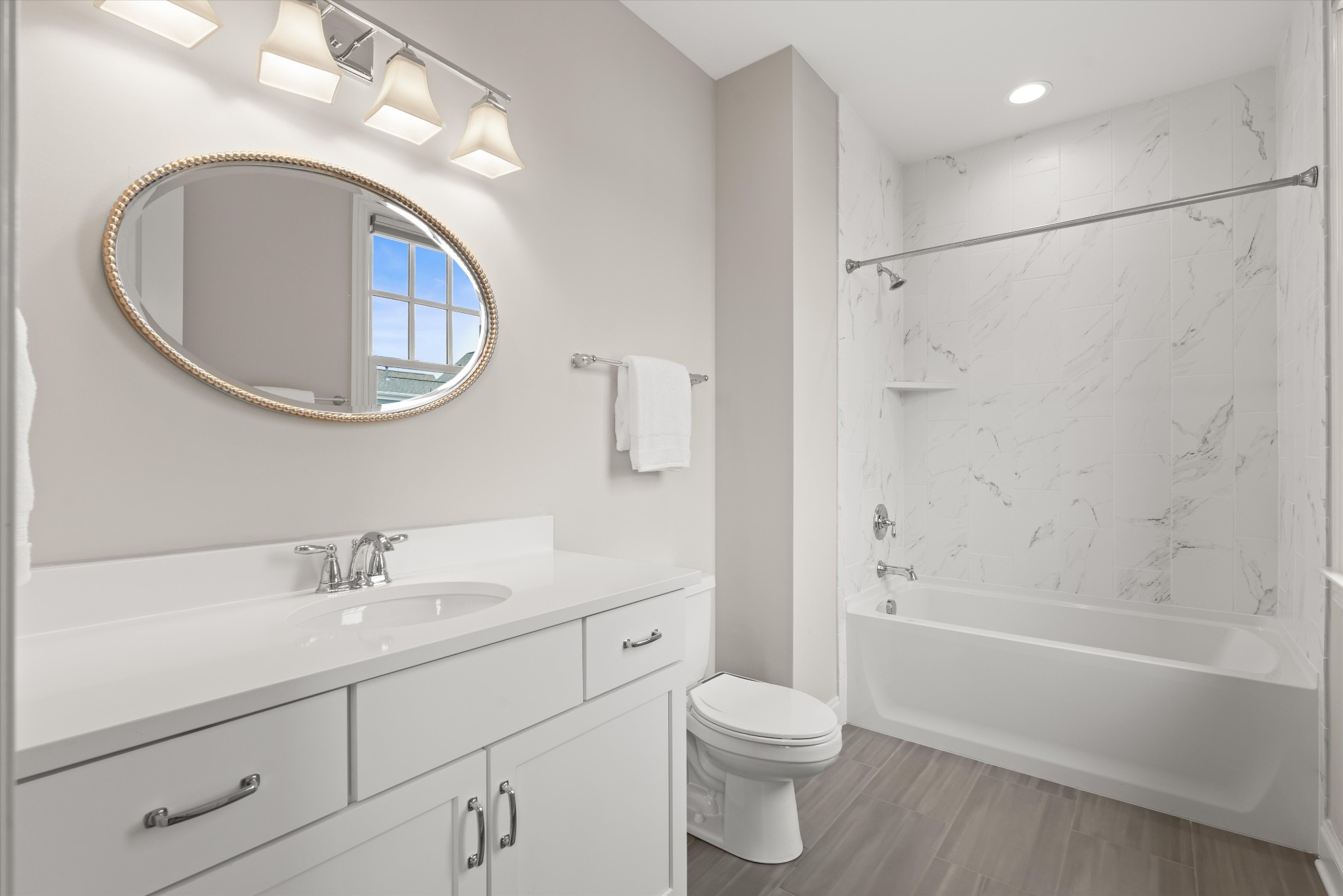 900 Horizon Dr