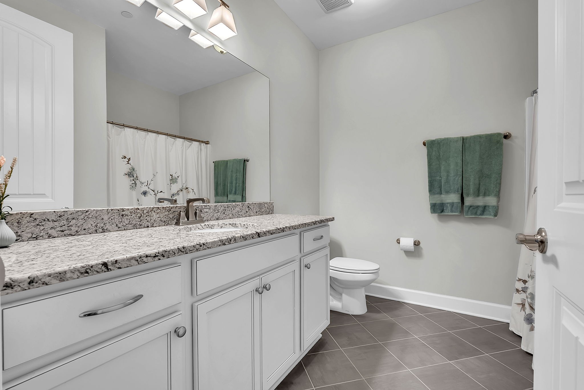 6030 Keats St Unit: 301