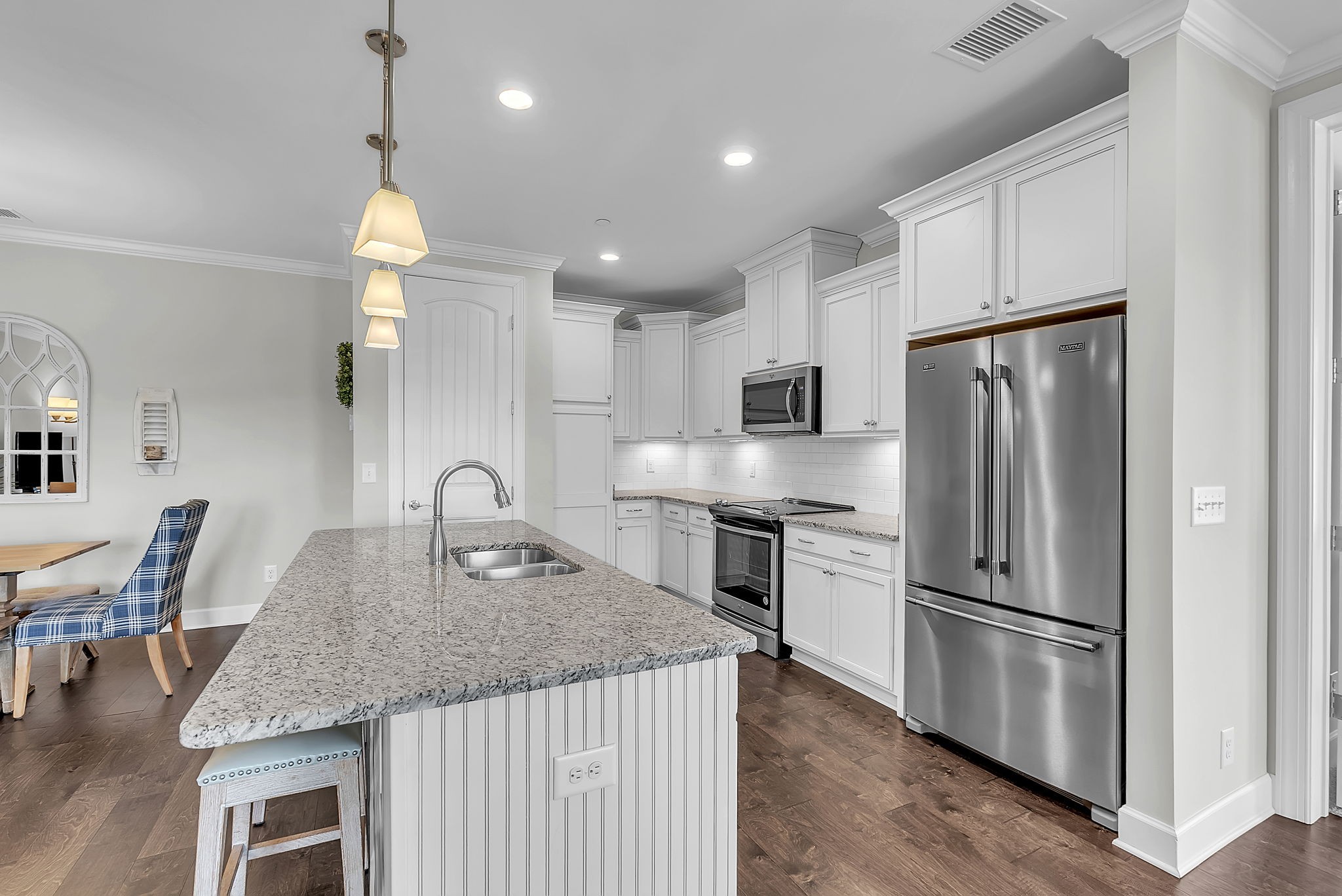 6030 Keats St Unit: 301