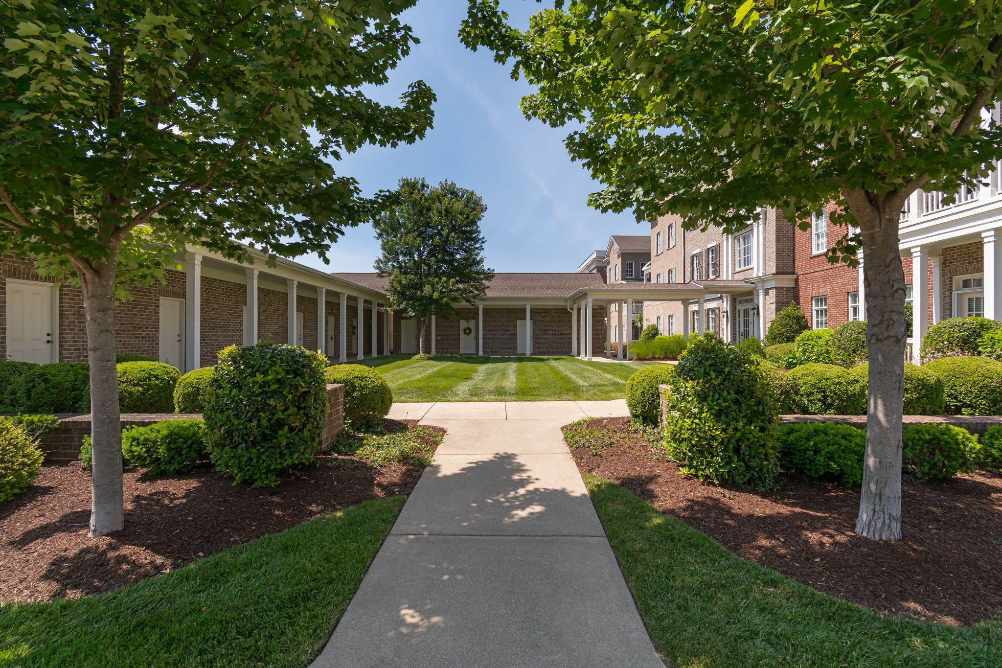6030 Keats St Unit: 301