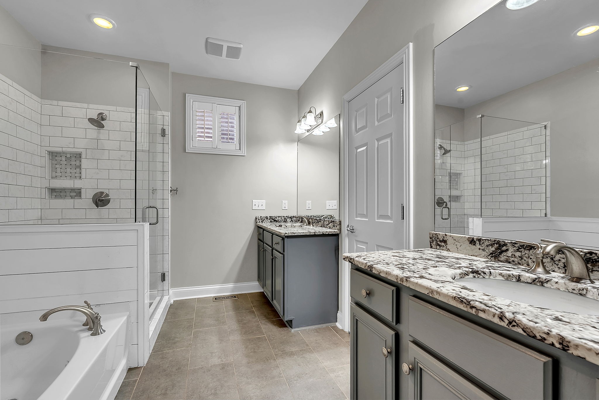 467 Wiregrass Ln