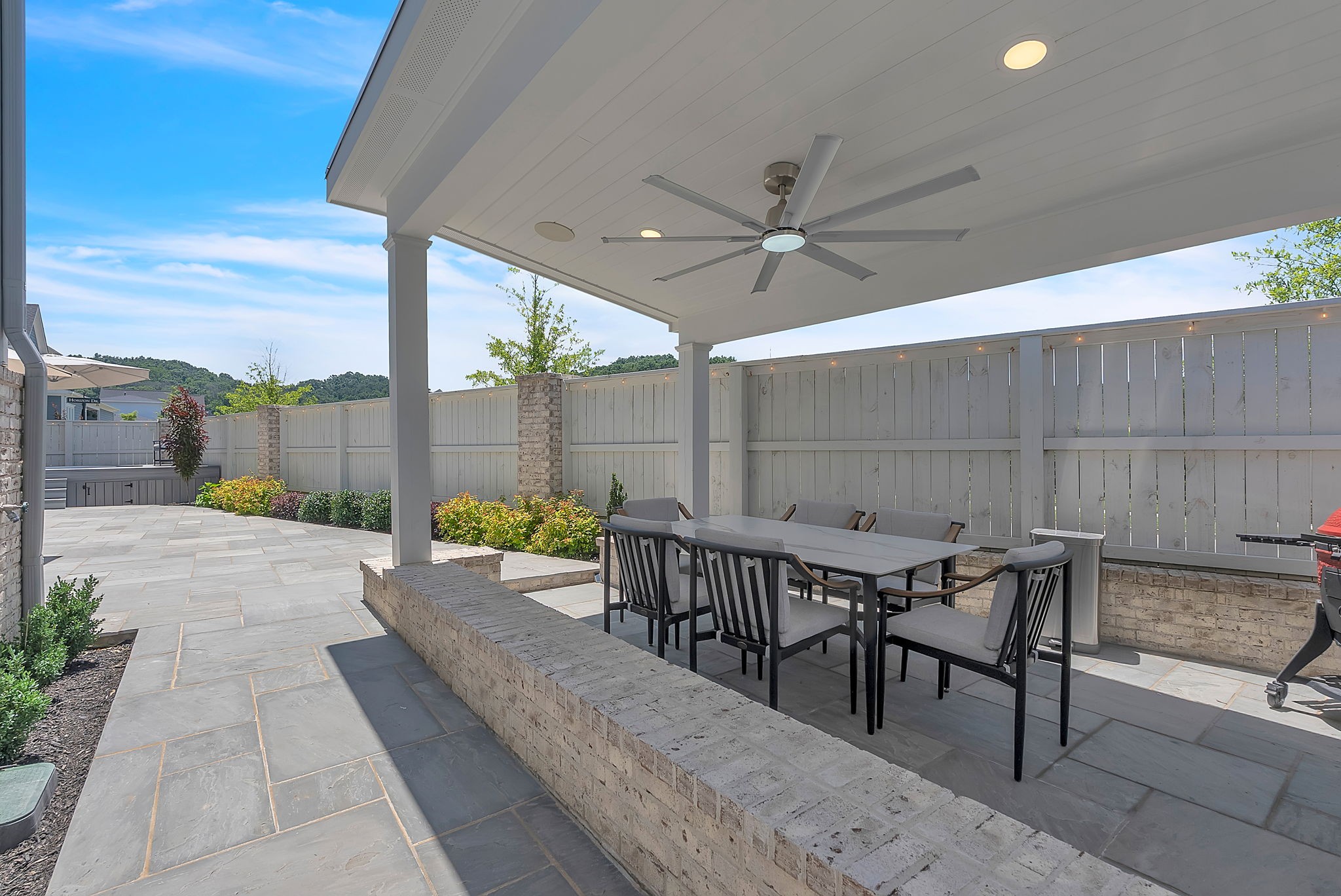 801 Horizon Dr