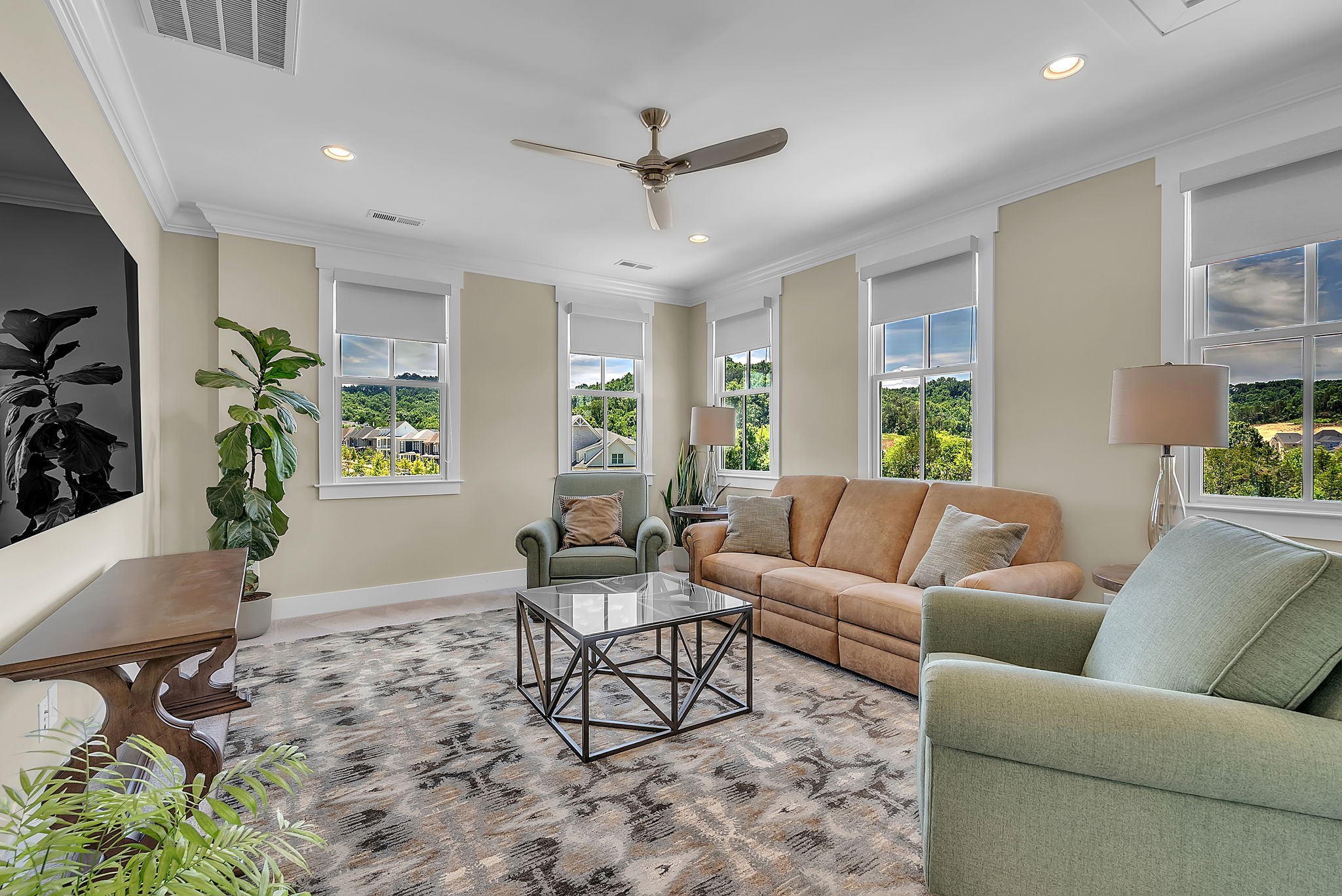 801 Horizon Dr