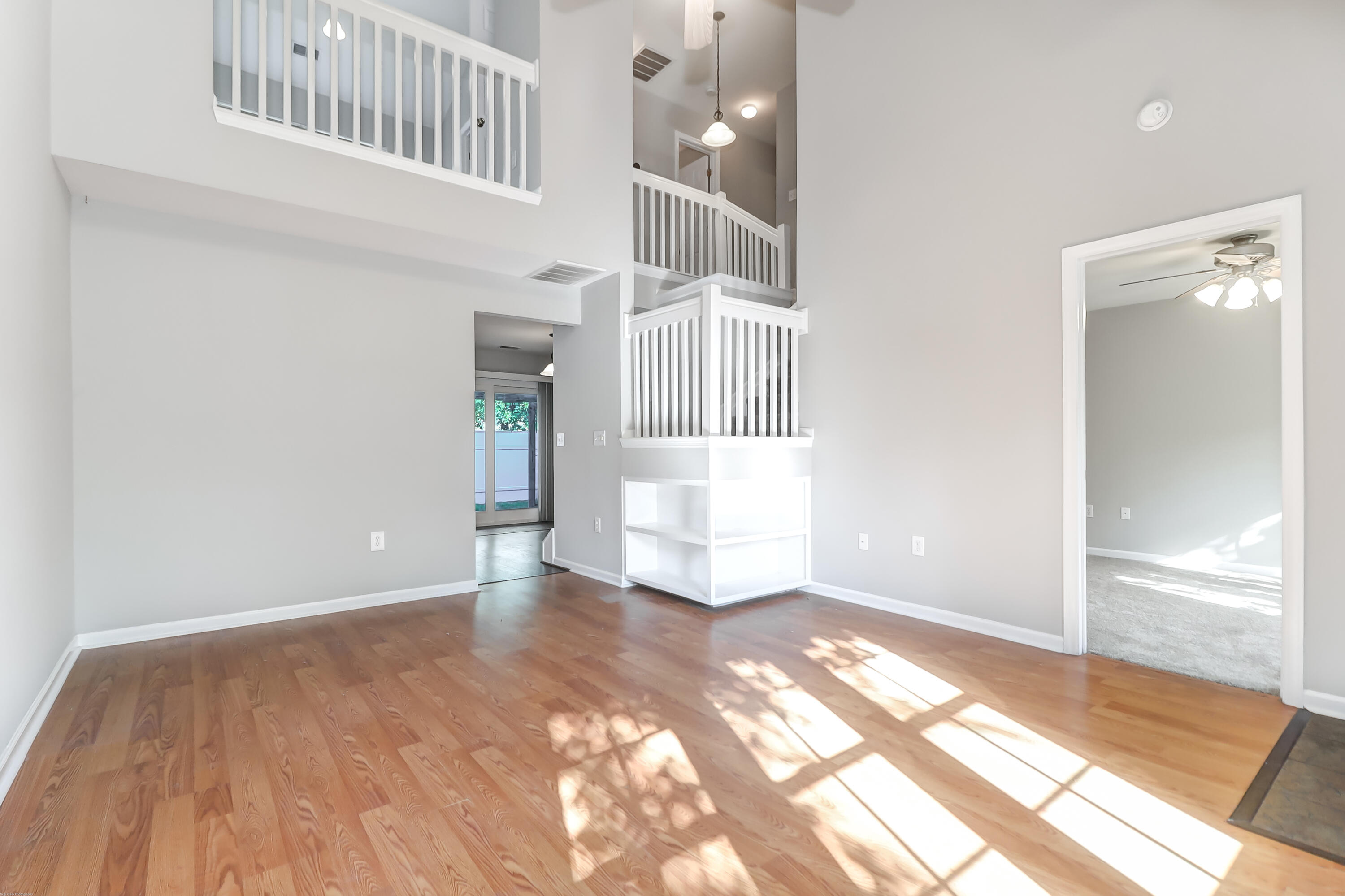 100 Yellow Hawthorn Circle