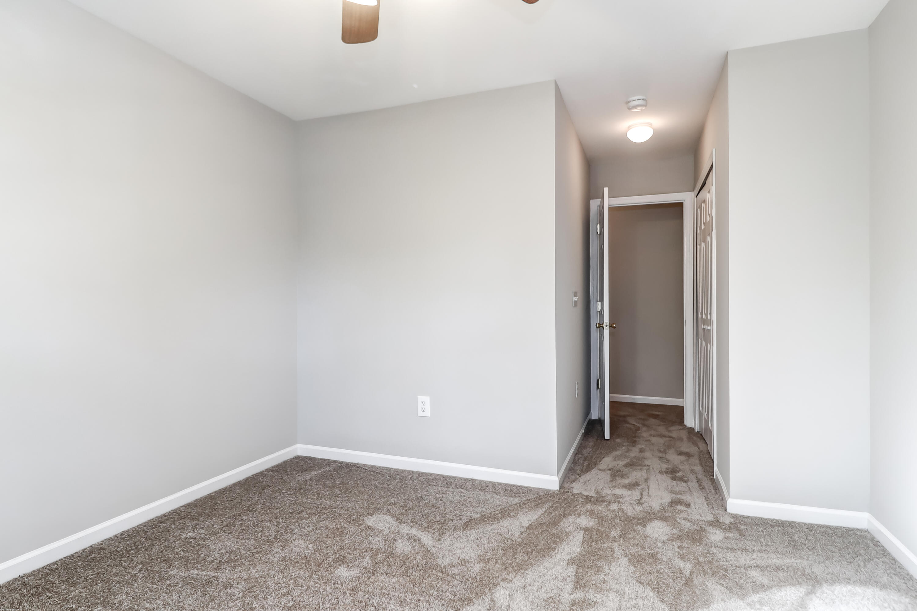 100 Yellow Hawthorn Circle