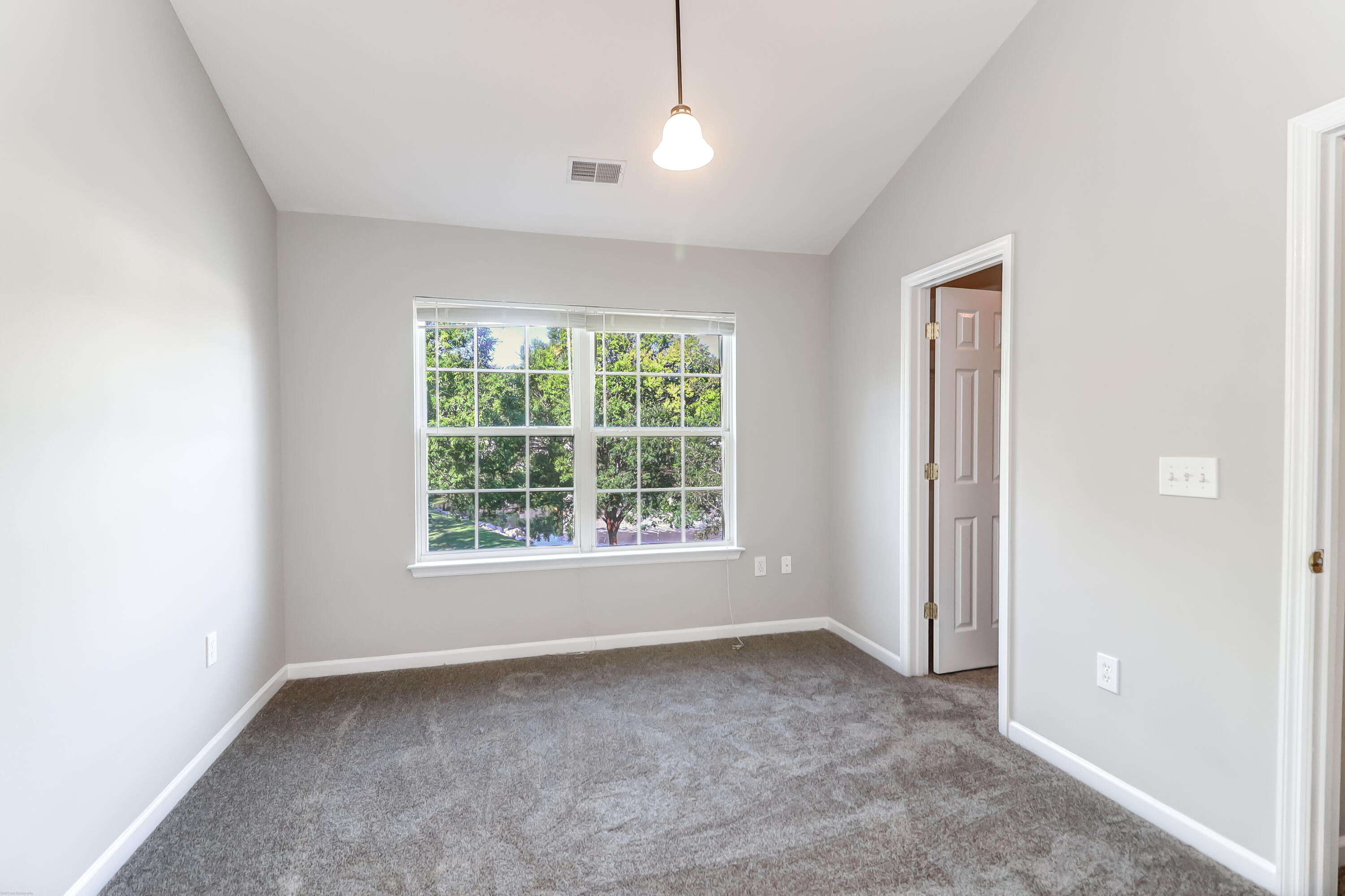 100 Yellow Hawthorn Circle