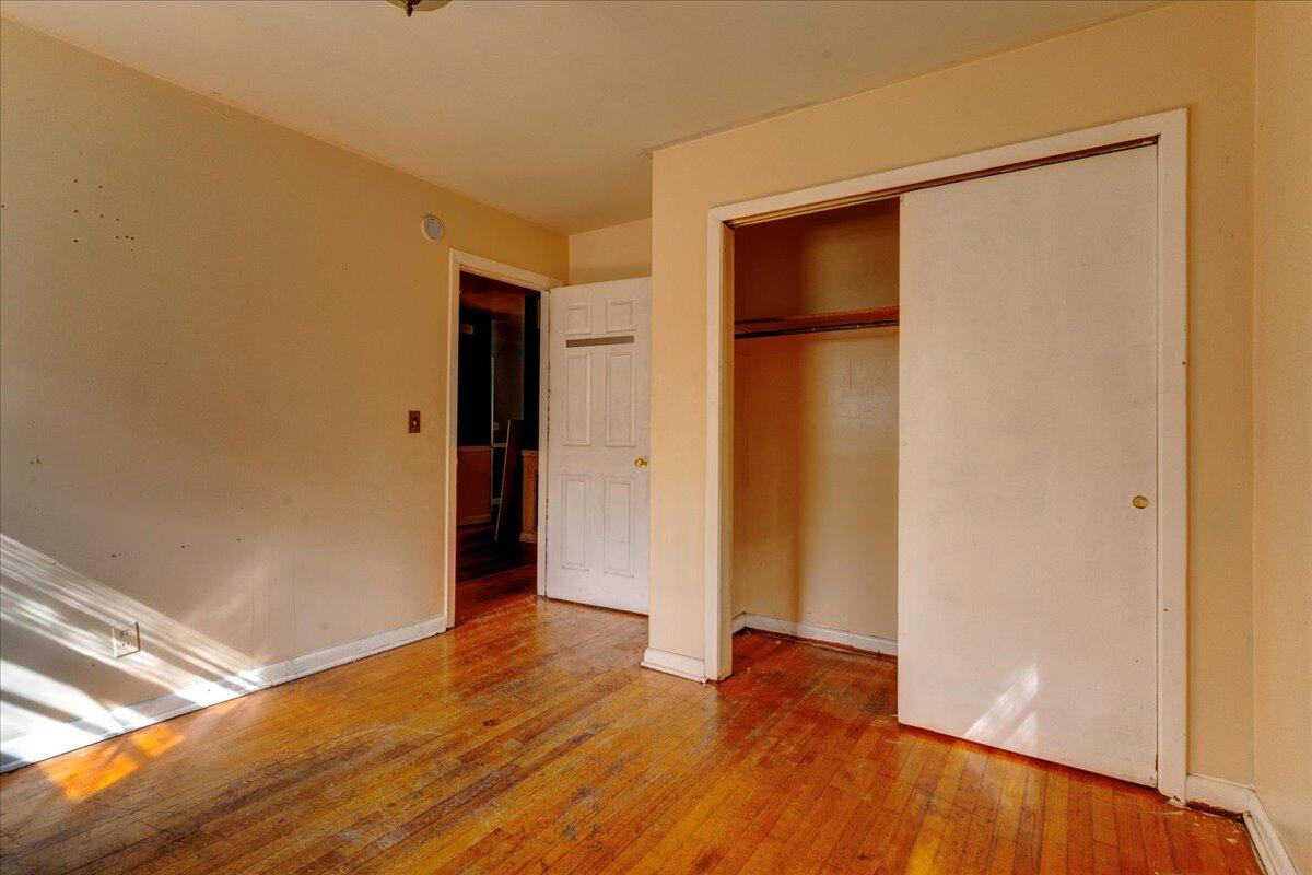 4523 W Montague Avenue