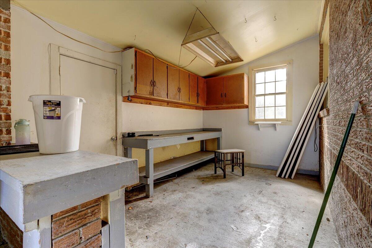 4523 W Montague Avenue