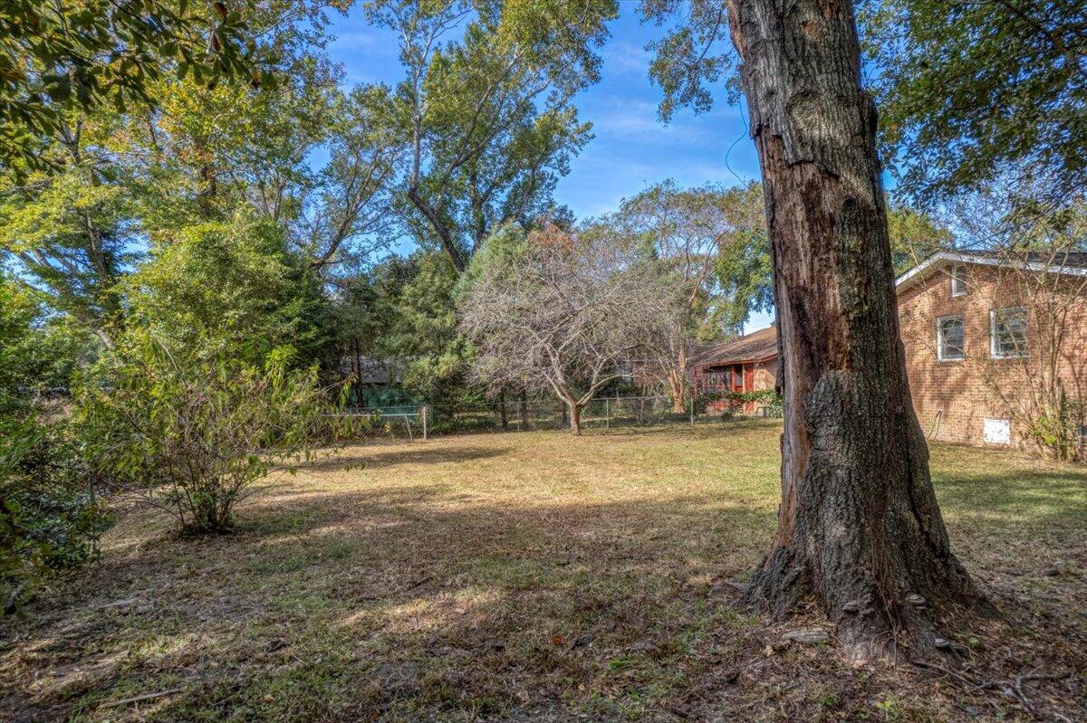 4523 W Montague Avenue