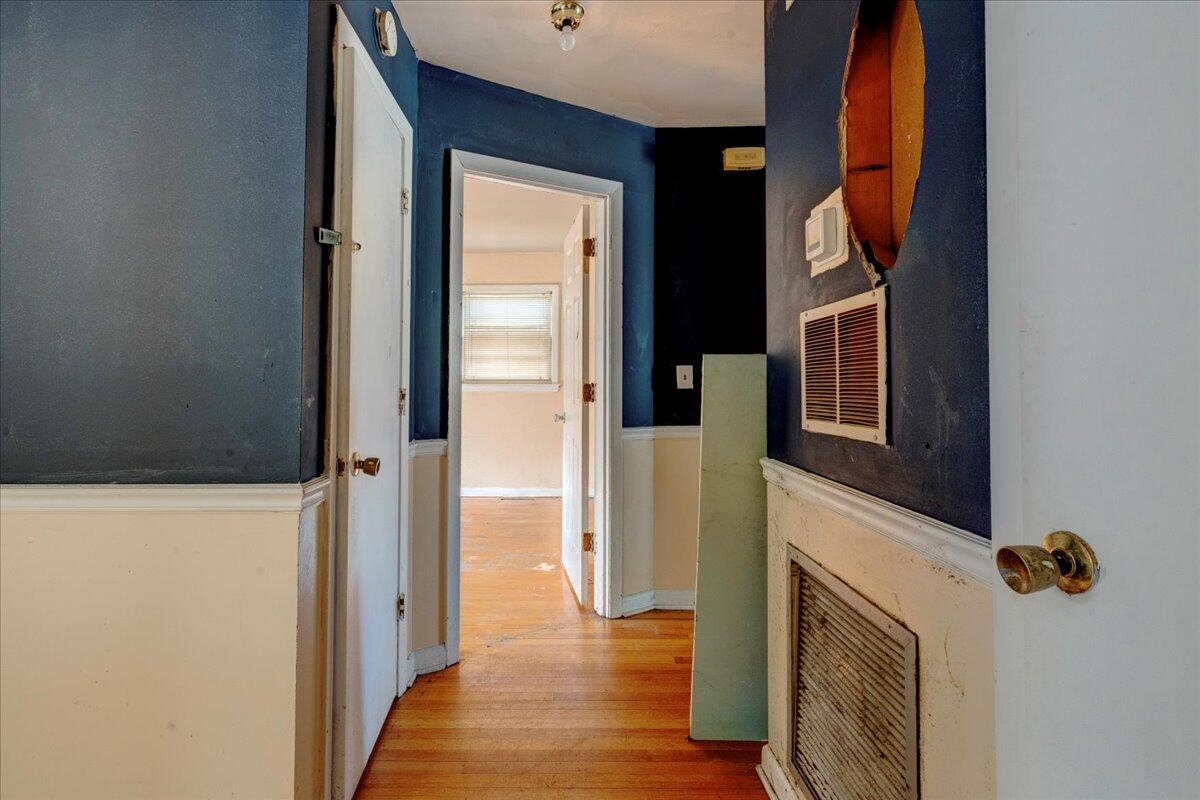 4523 W Montague Avenue