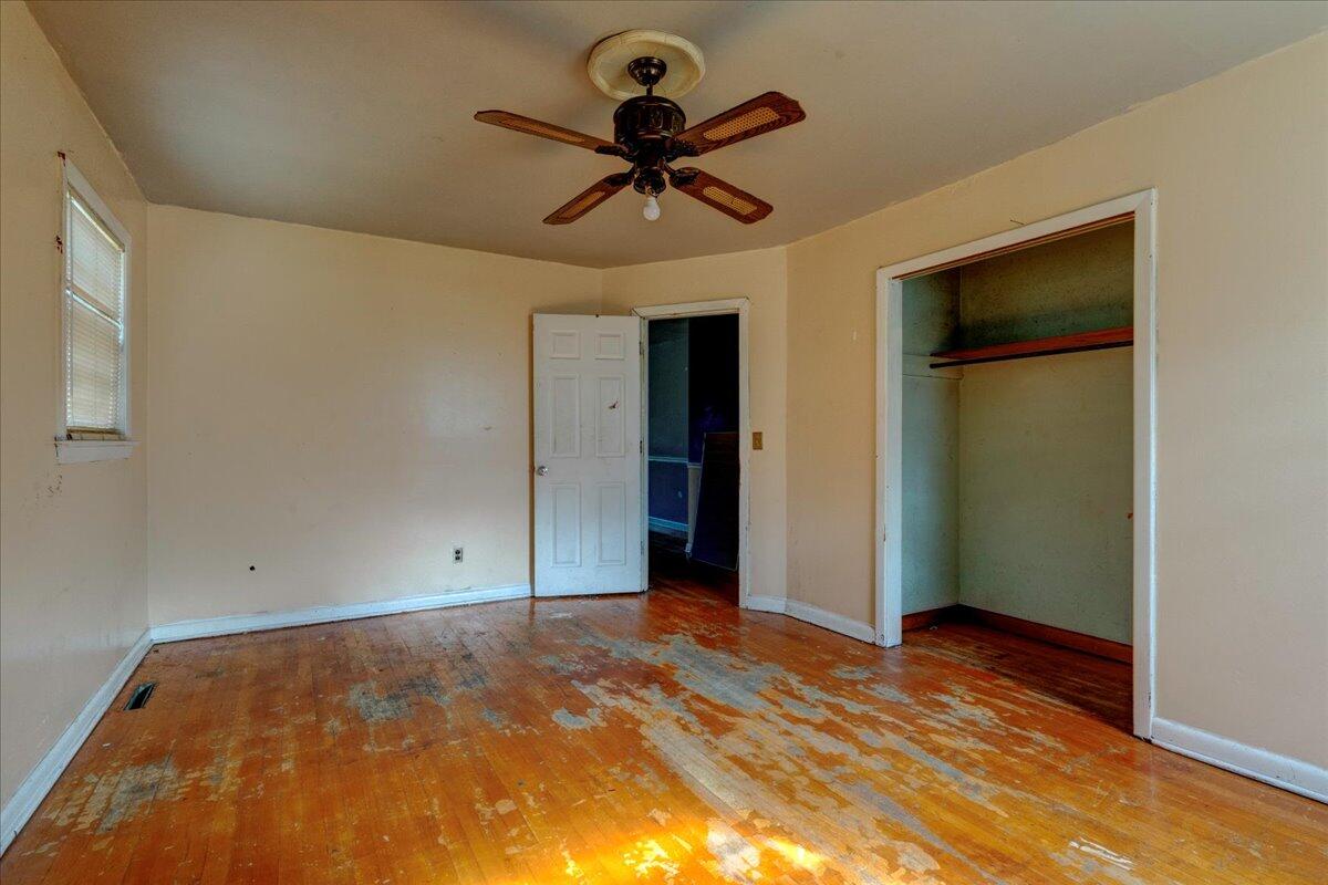 4523 W Montague Avenue