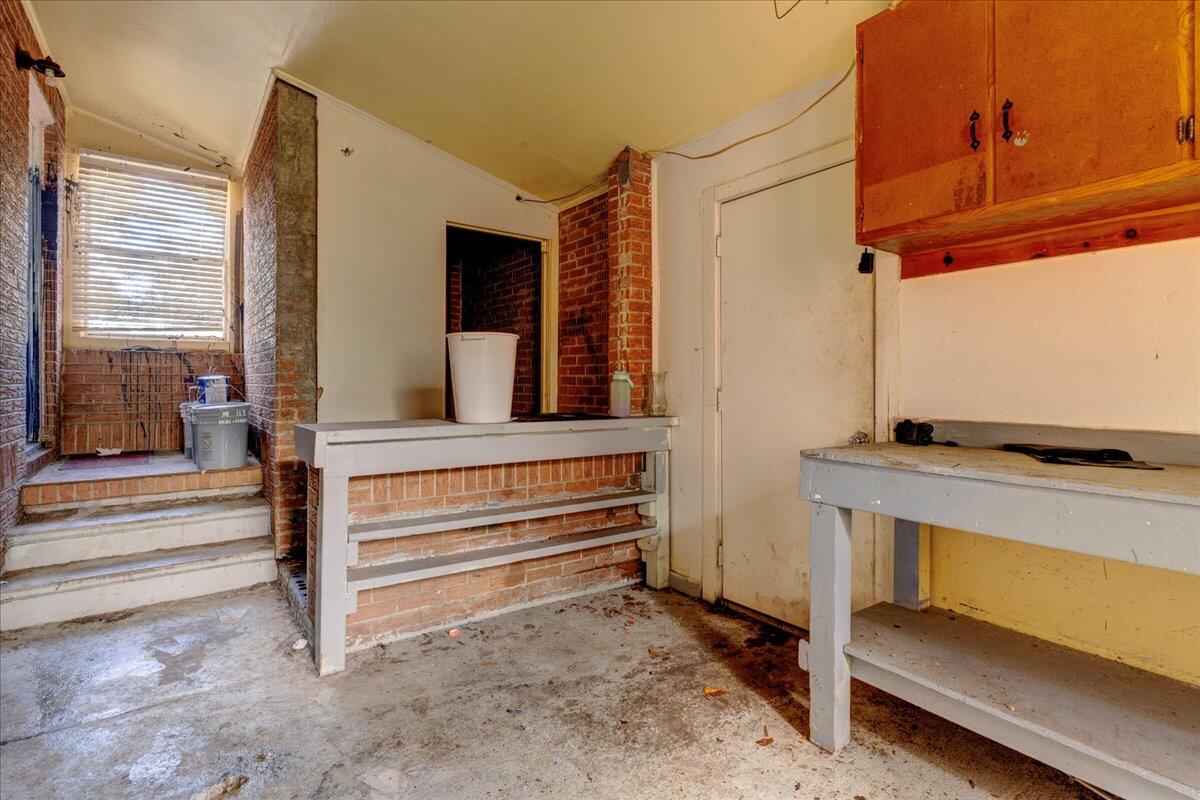 4523 W Montague Avenue