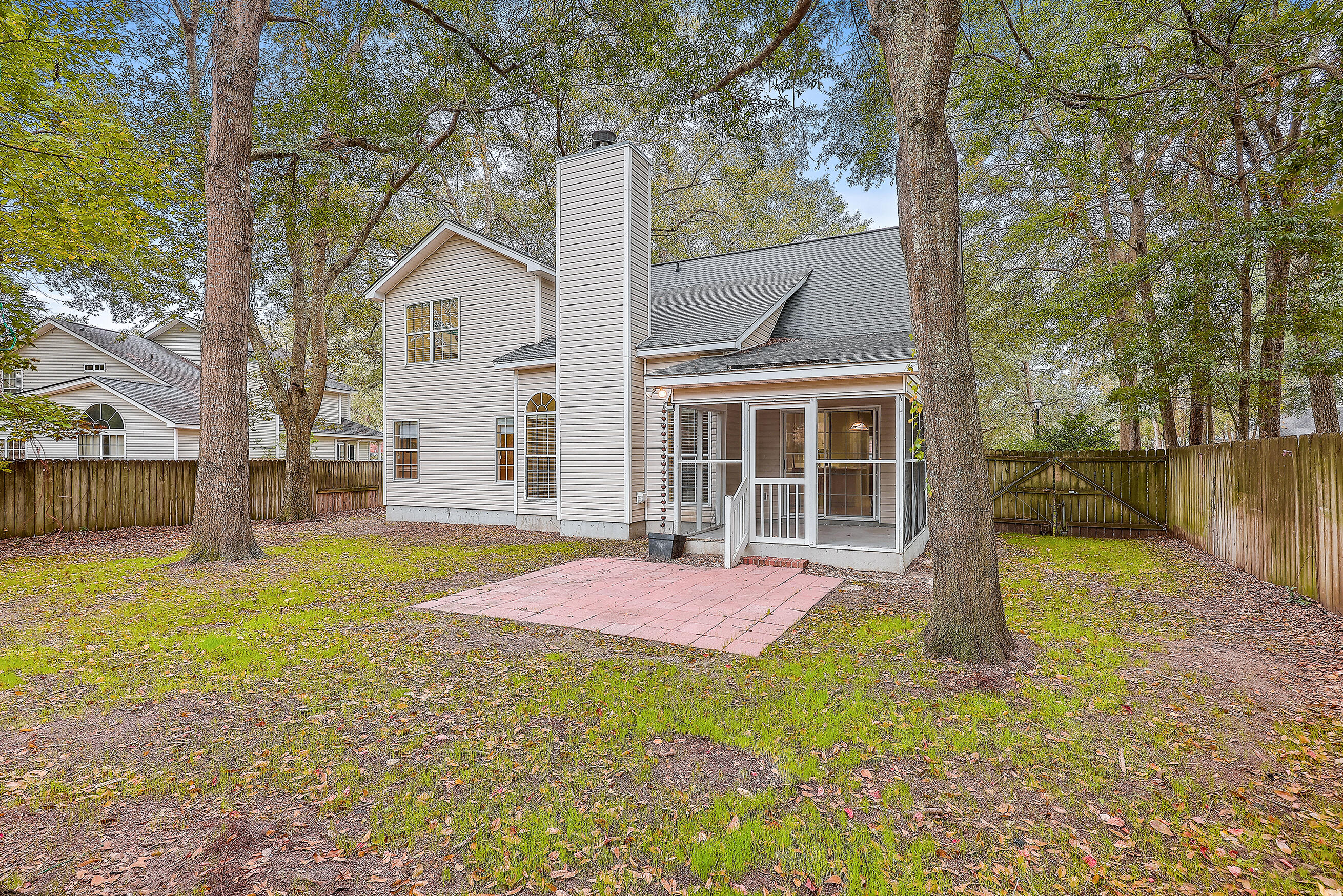 663 Majestic Oaks Drive