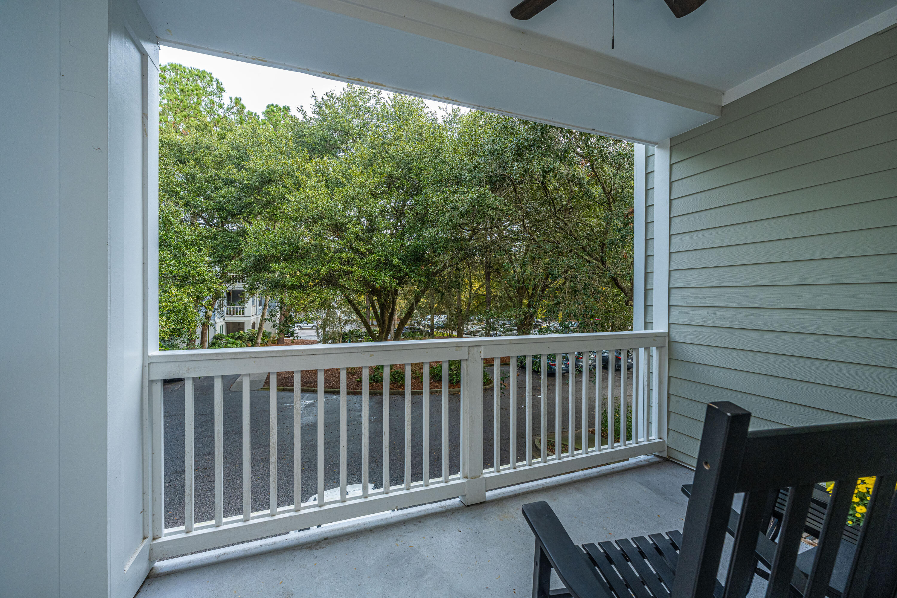 60 Fenwick Hall Allee # 327