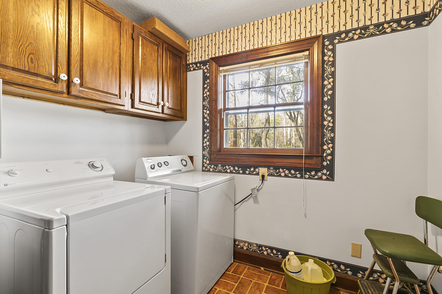 108 Westminster Avenue