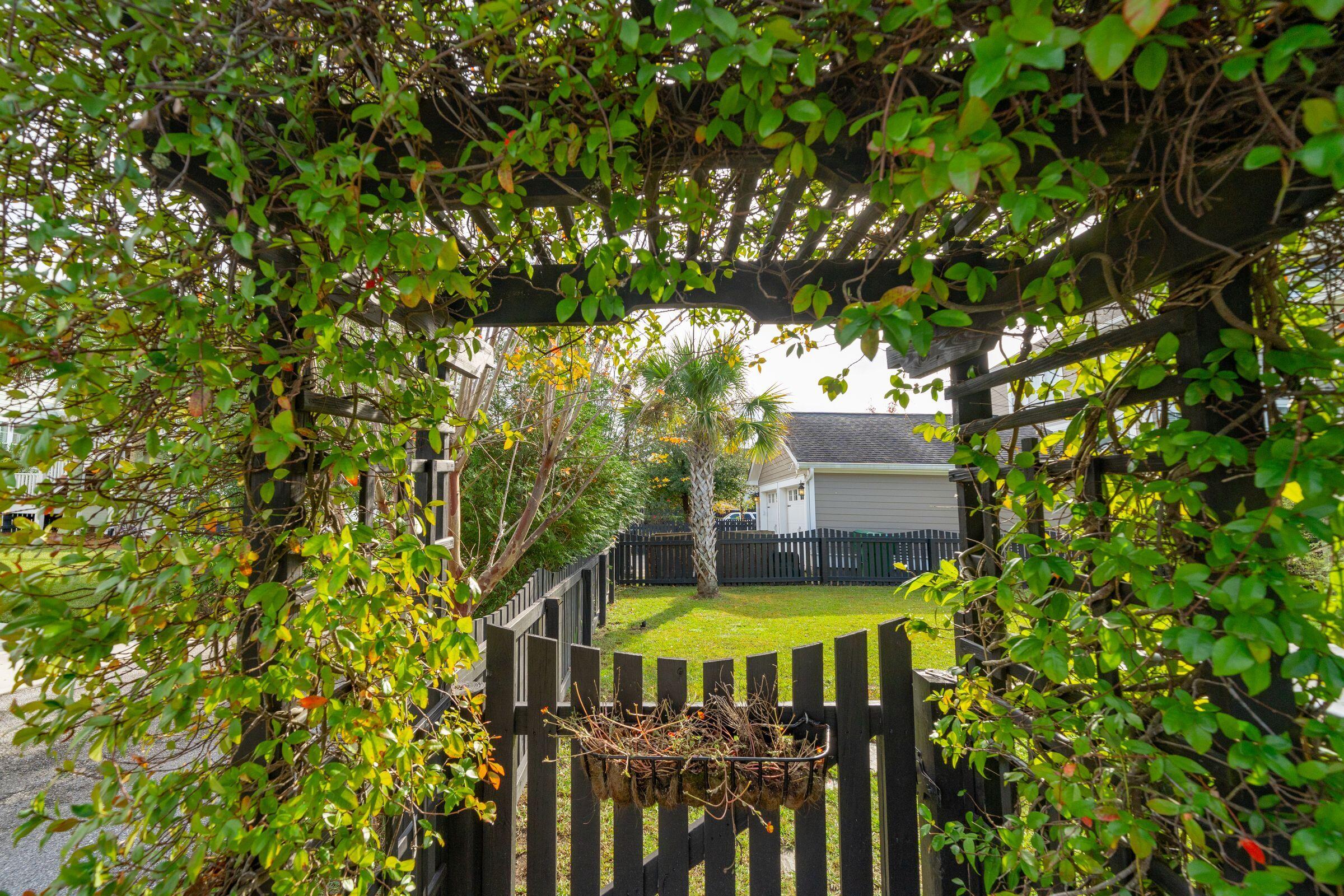 2514 Daniel Island Drive