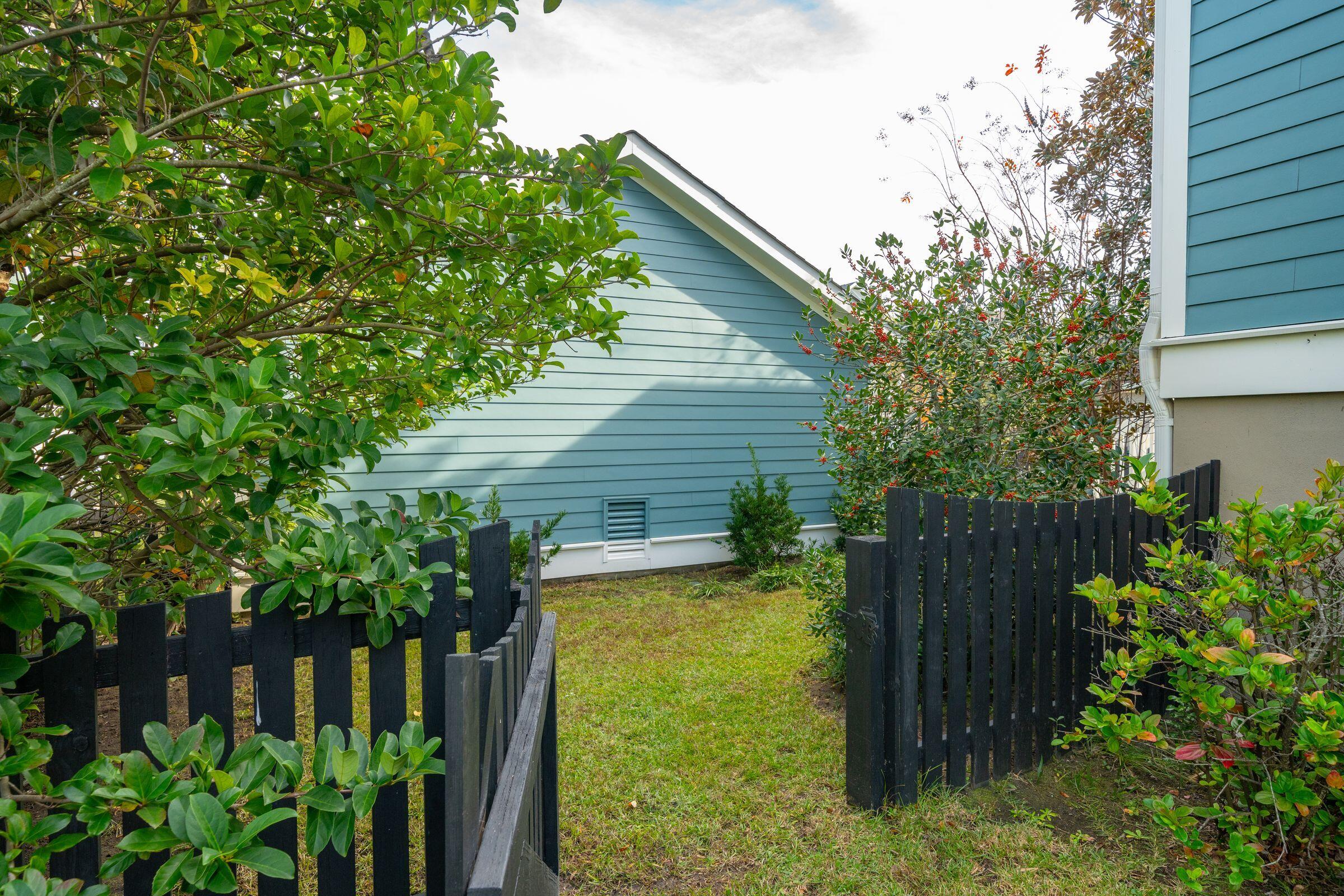 2514 Daniel Island Drive