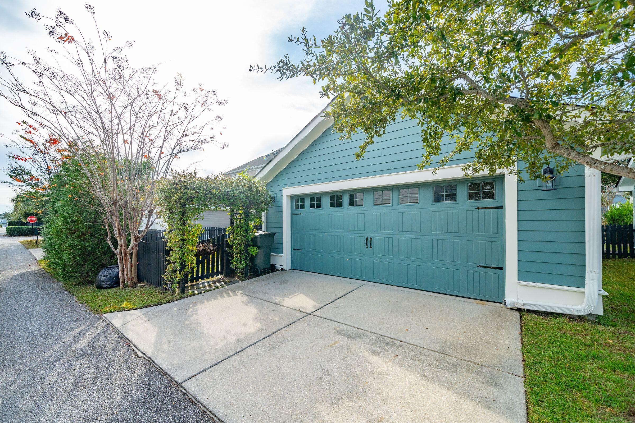 2514 Daniel Island Drive