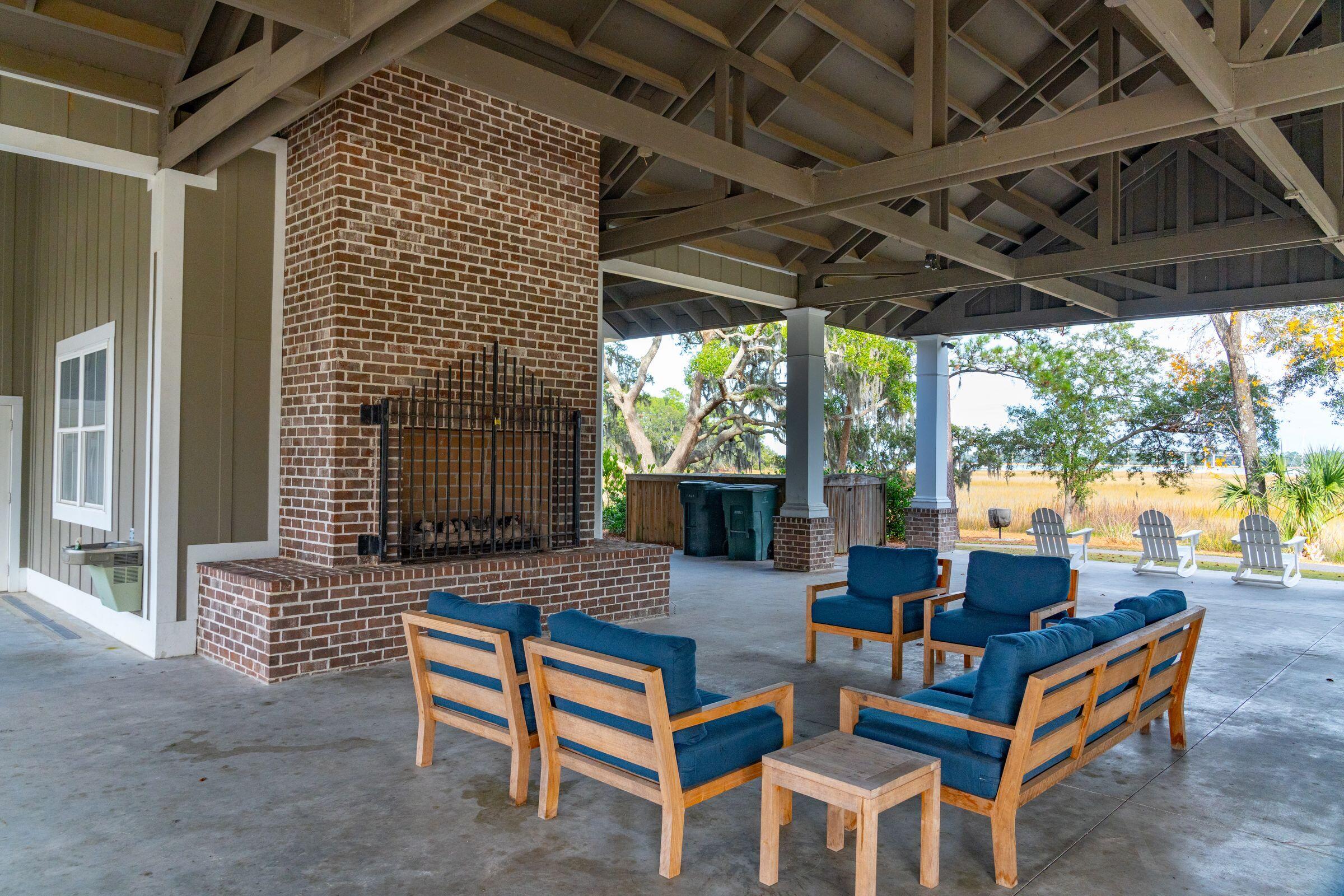 2514 Daniel Island Drive