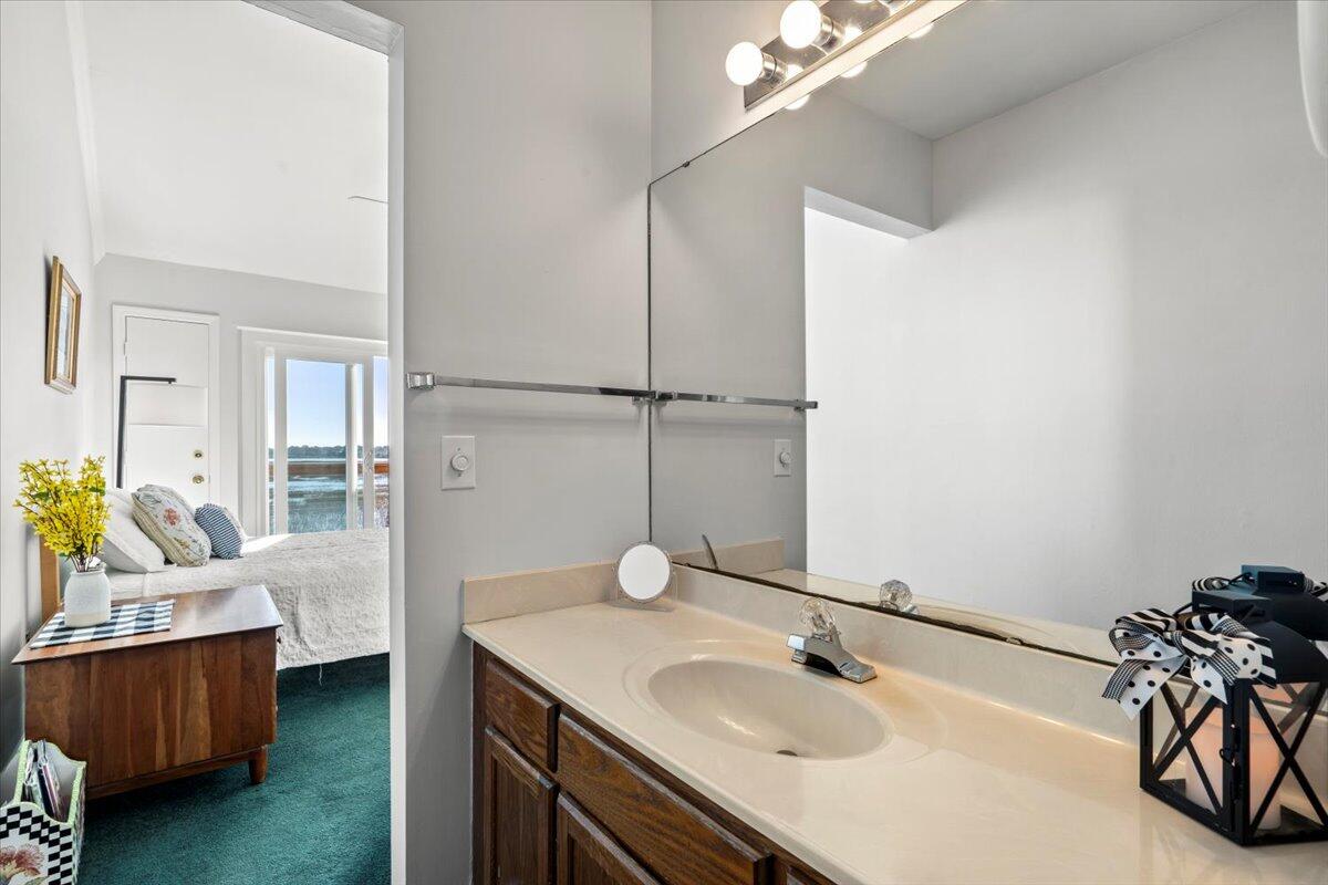 226 Little Oak Island Drive