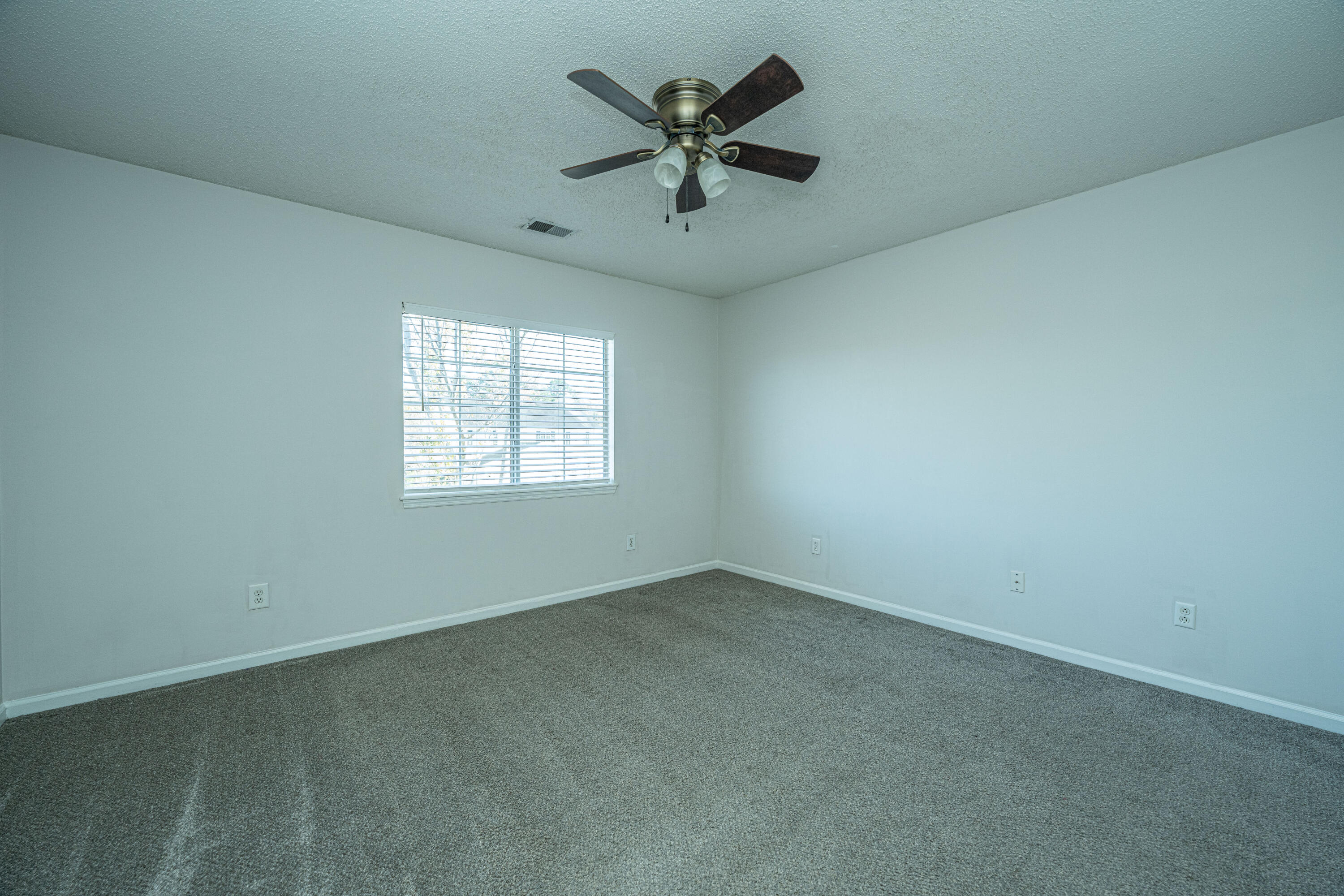 17 Regency Oaks Drive