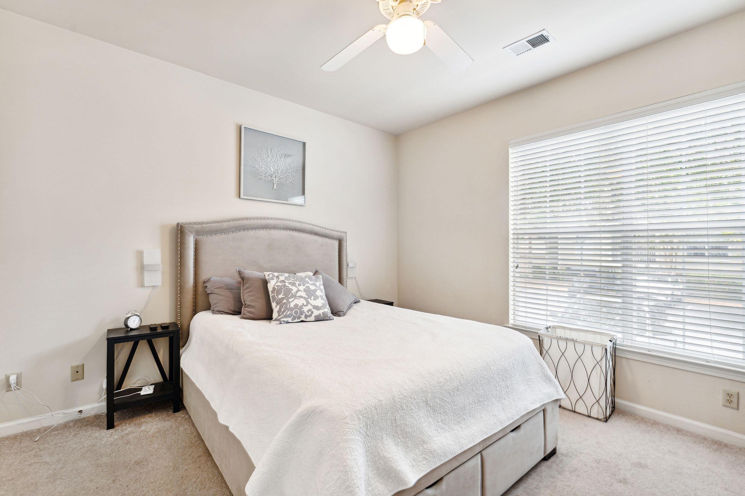 1600 Long Grove Drive # 1711