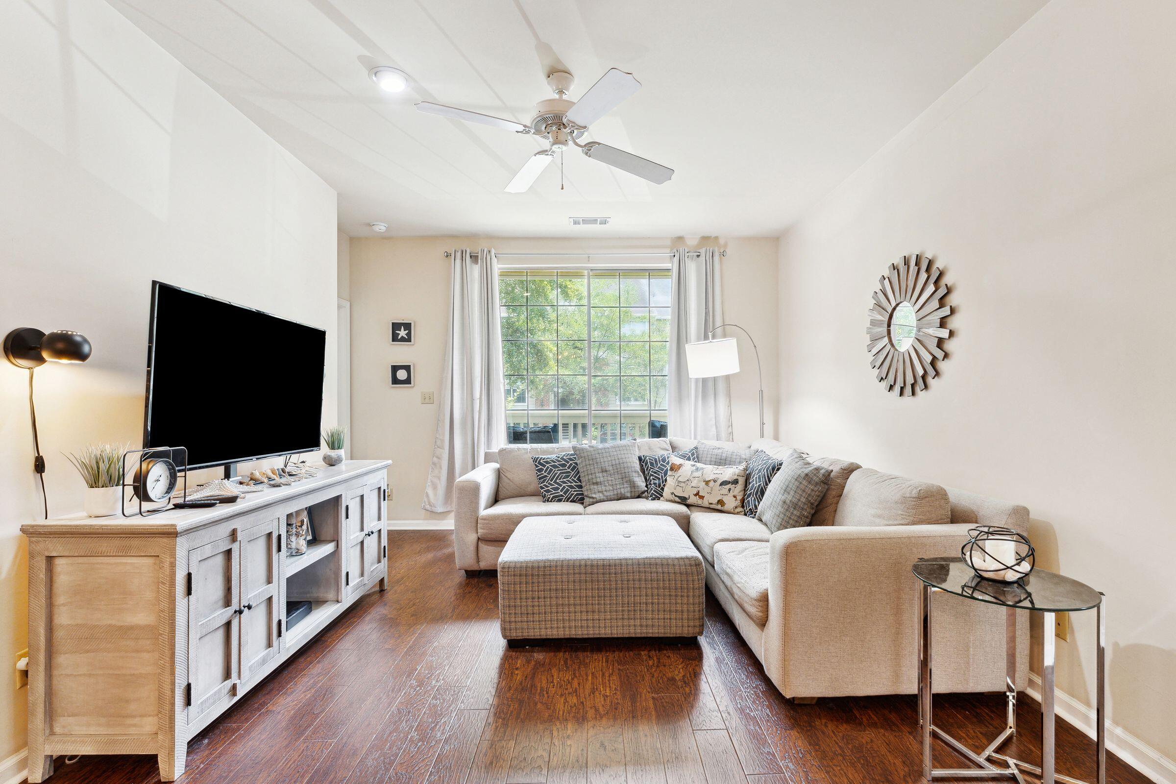 1600 Long Grove Drive # 1711