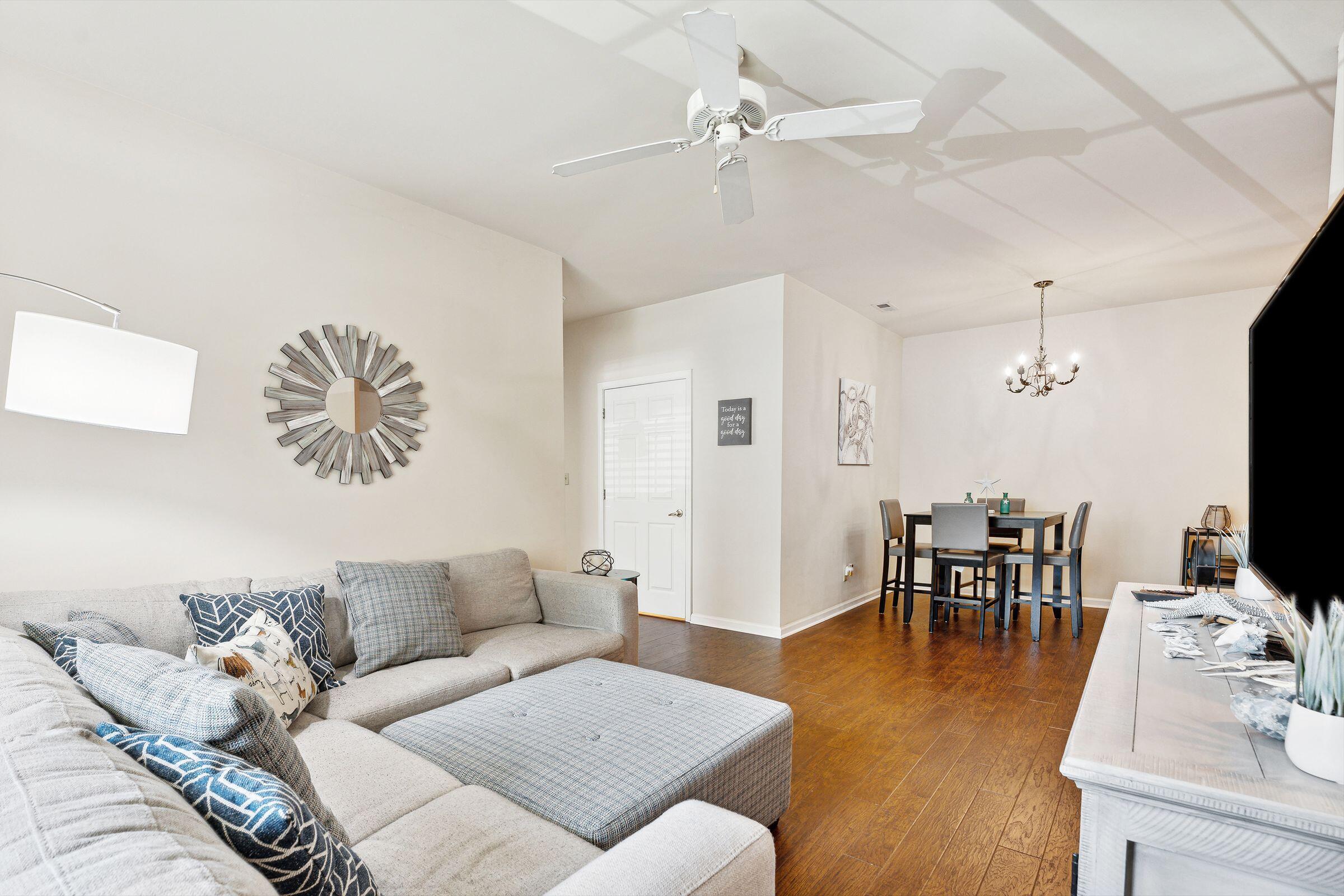 1600 Long Grove Drive # 1711