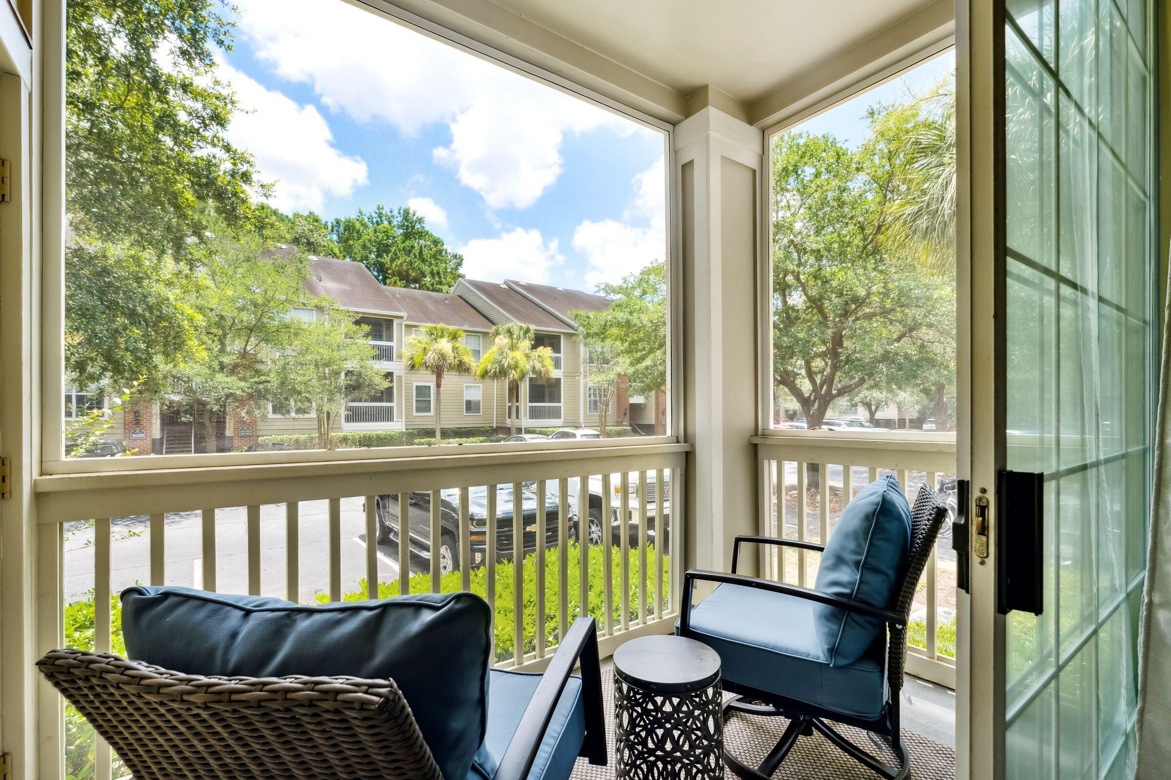 1600 Long Grove Drive # 1711