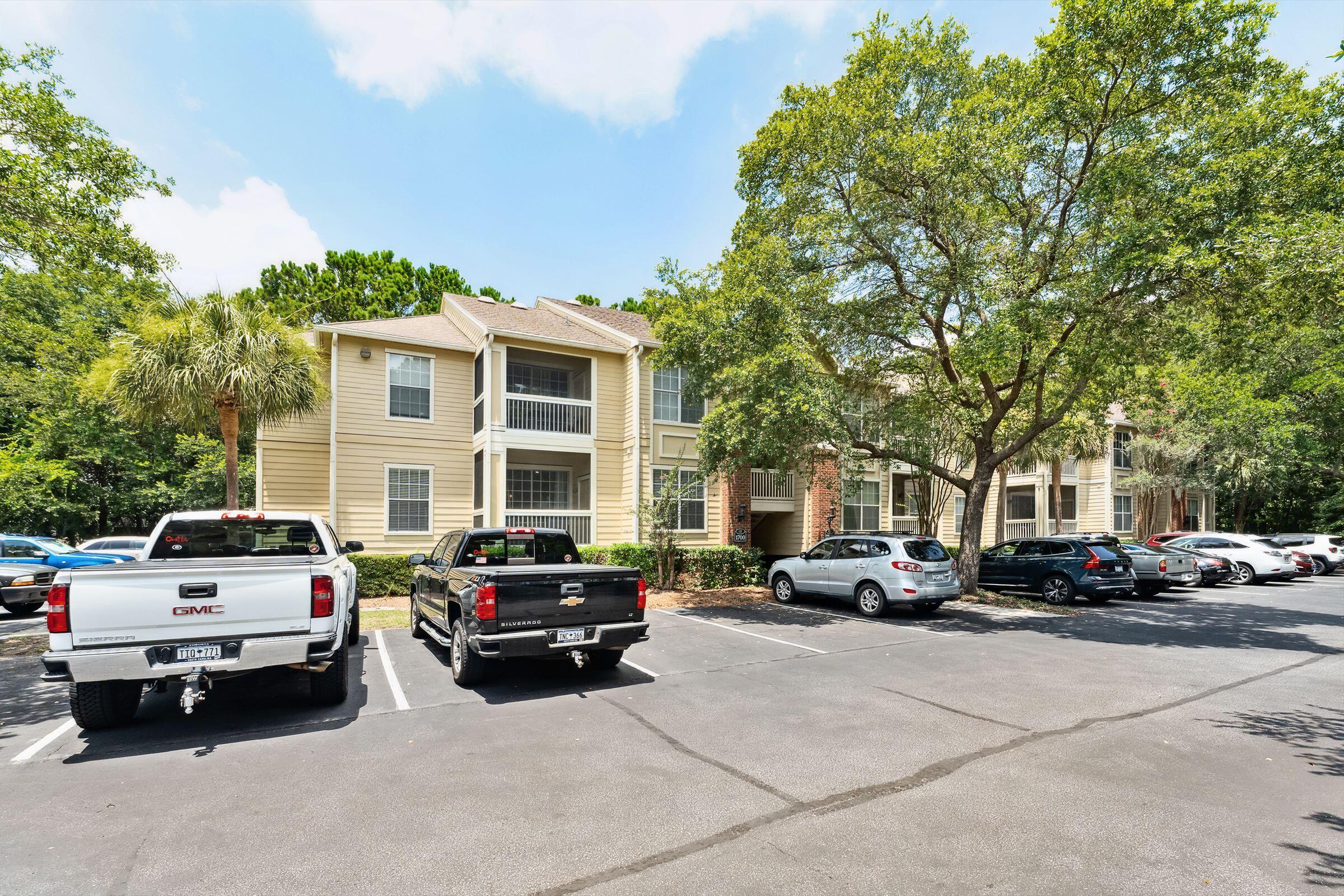 1600 Long Grove Drive # 1711