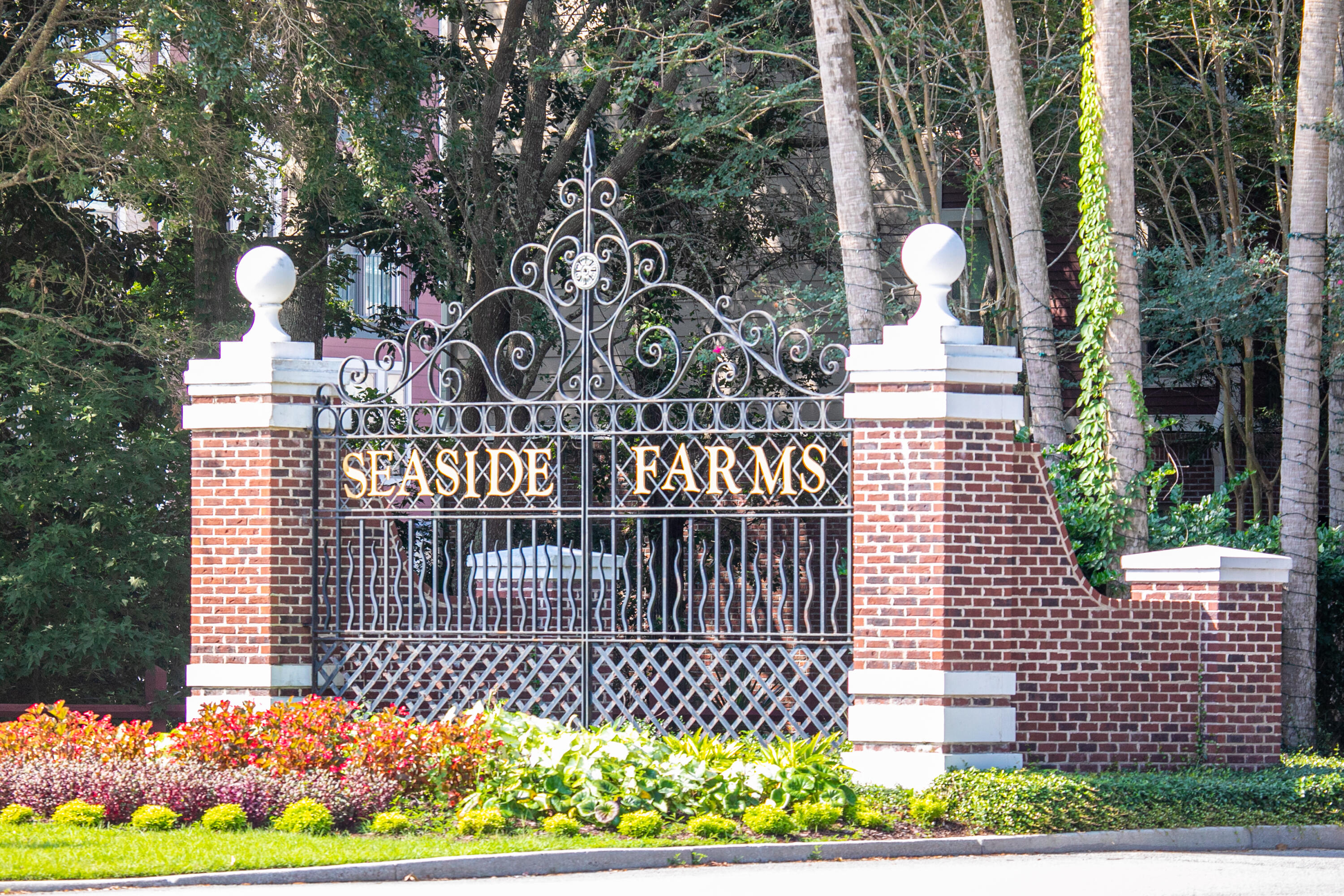 1600 Long Grove Drive # 1711