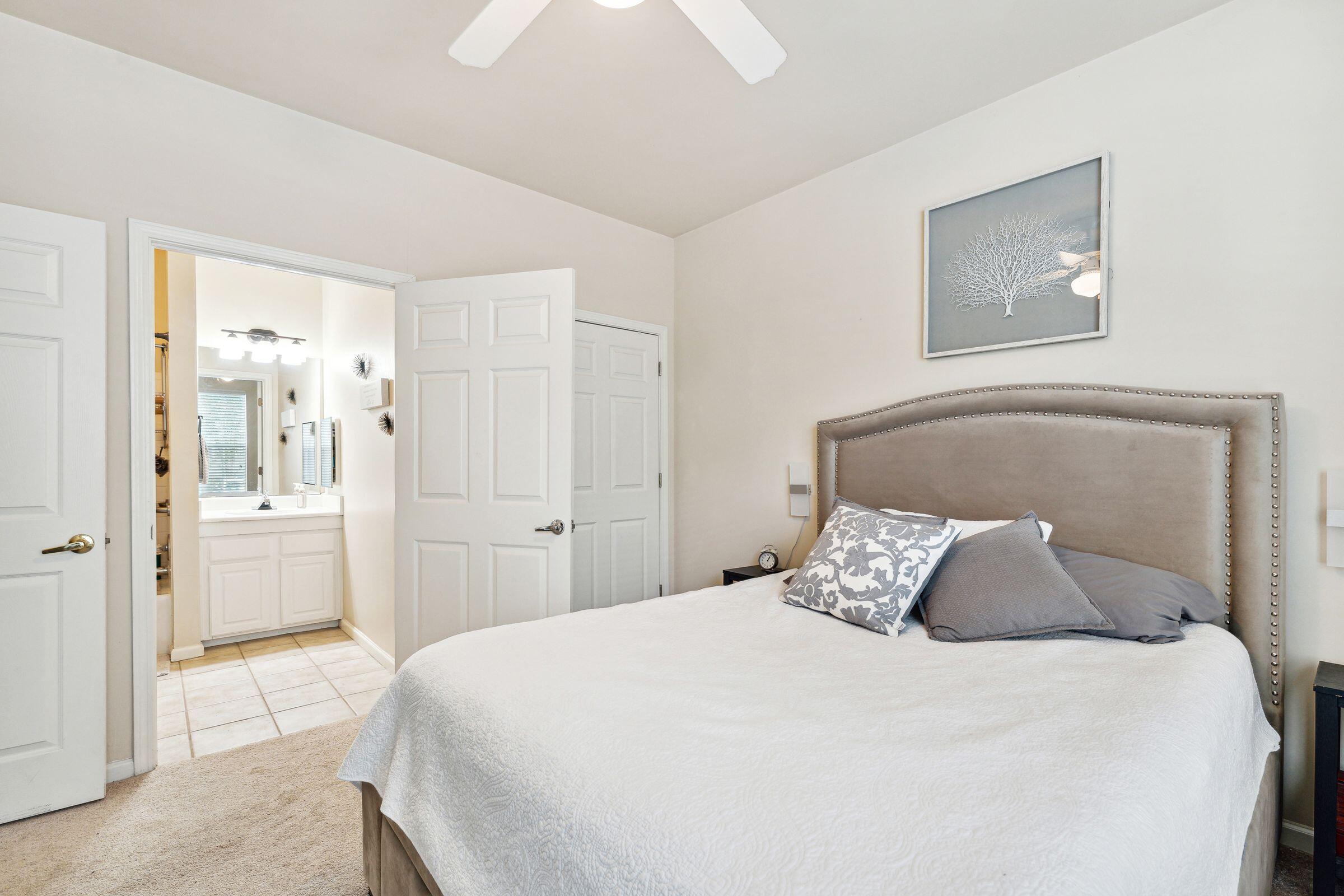 1600 Long Grove Drive # 1711