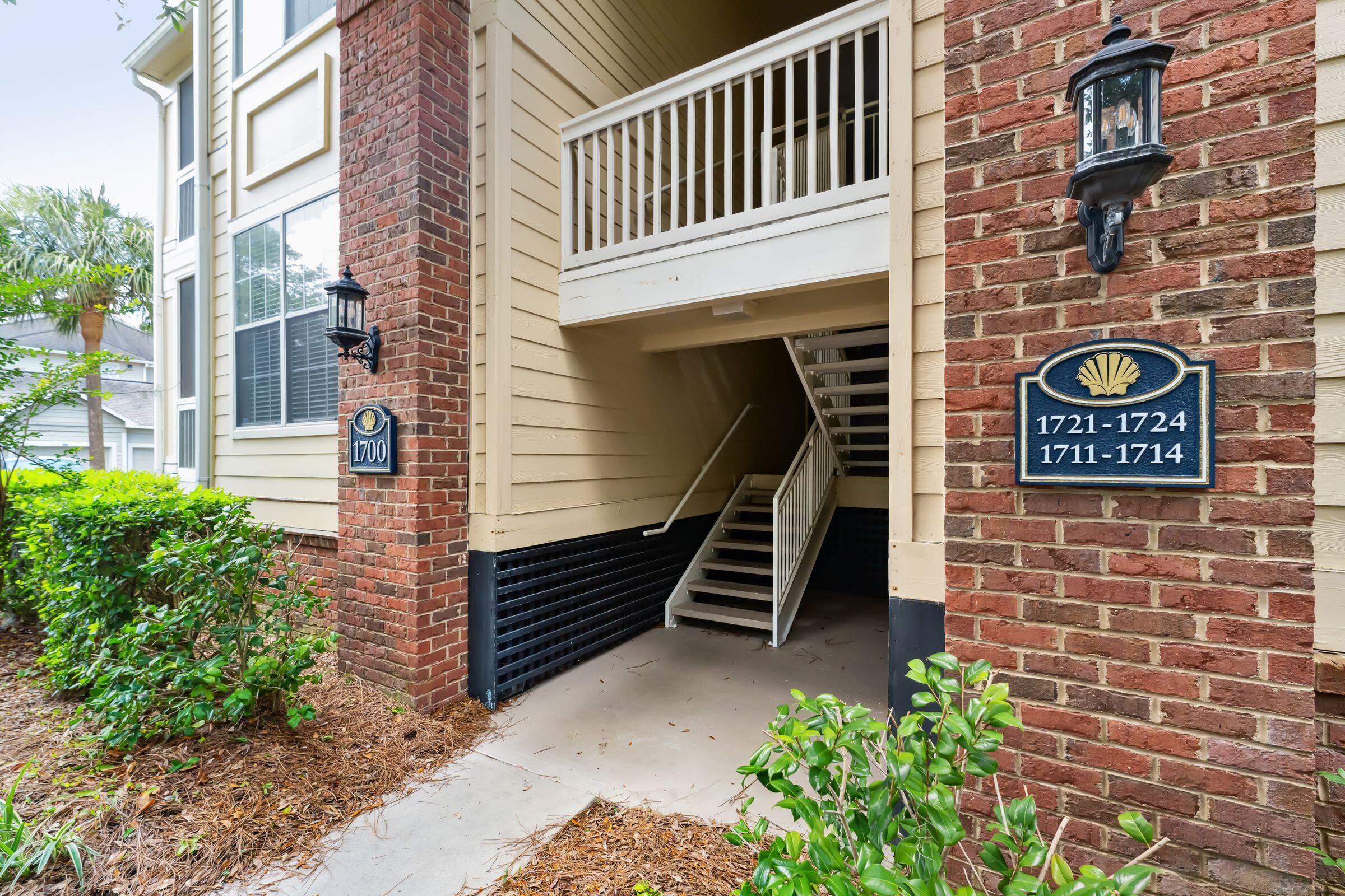 1600 Long Grove Drive # 1711