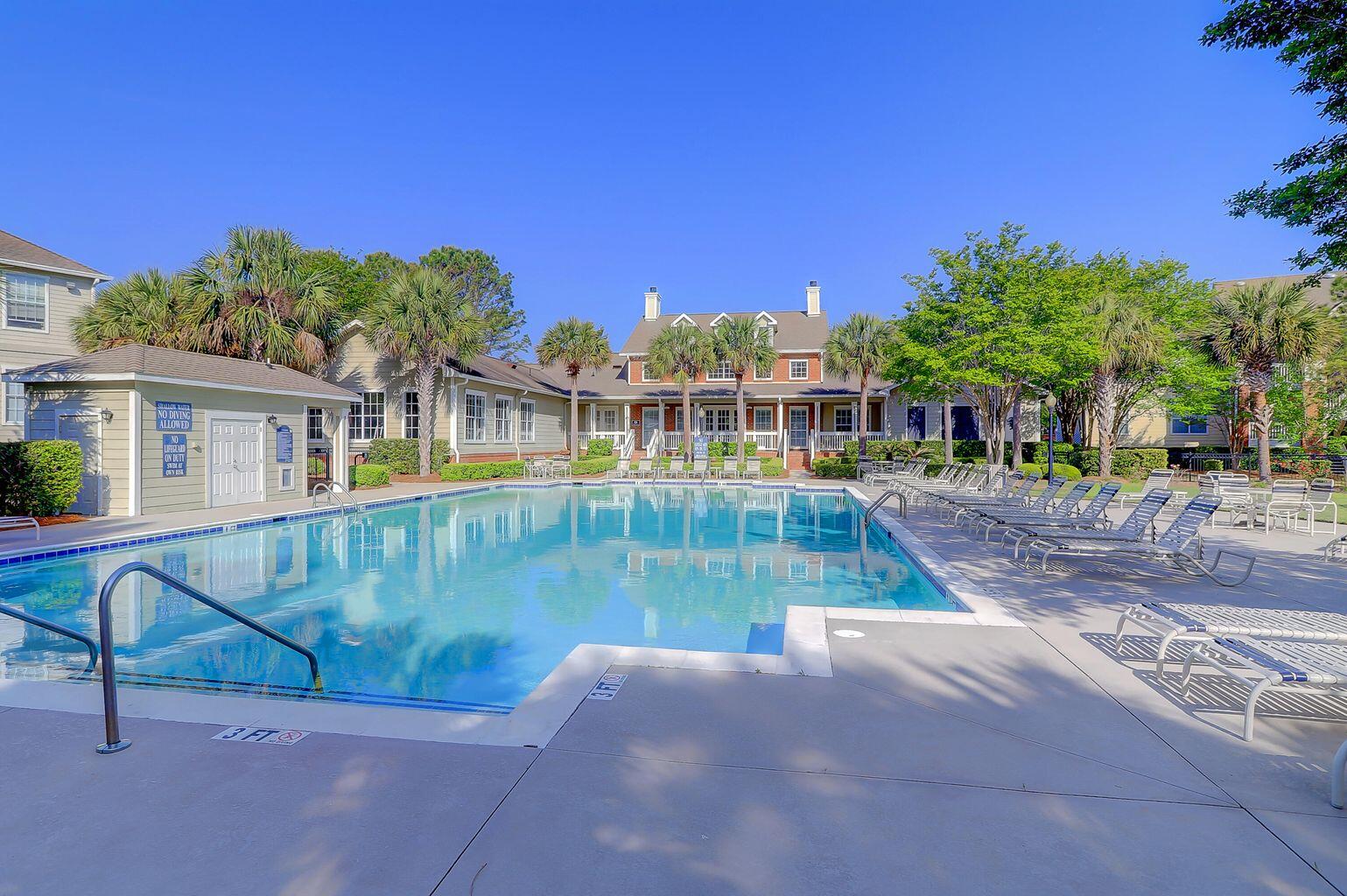 1600 Long Grove Drive # 1711