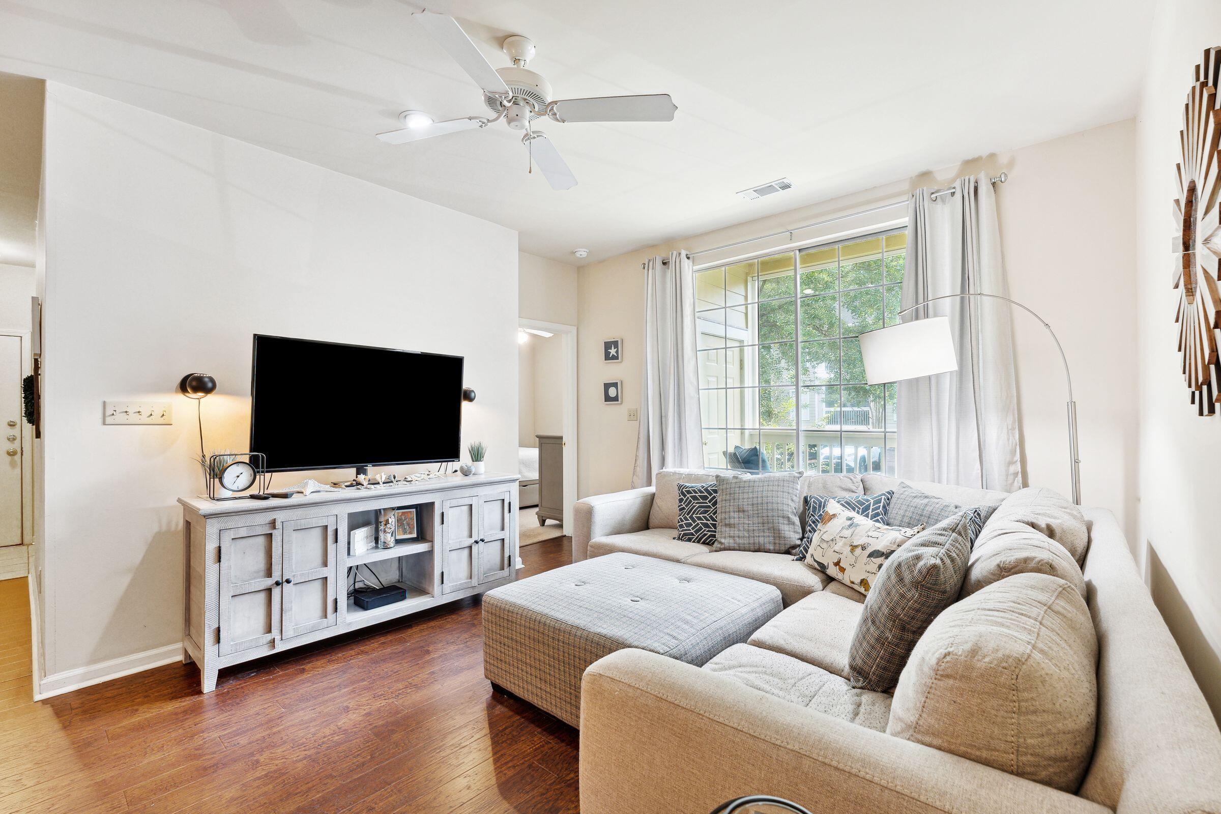 1600 Long Grove Drive # 1711