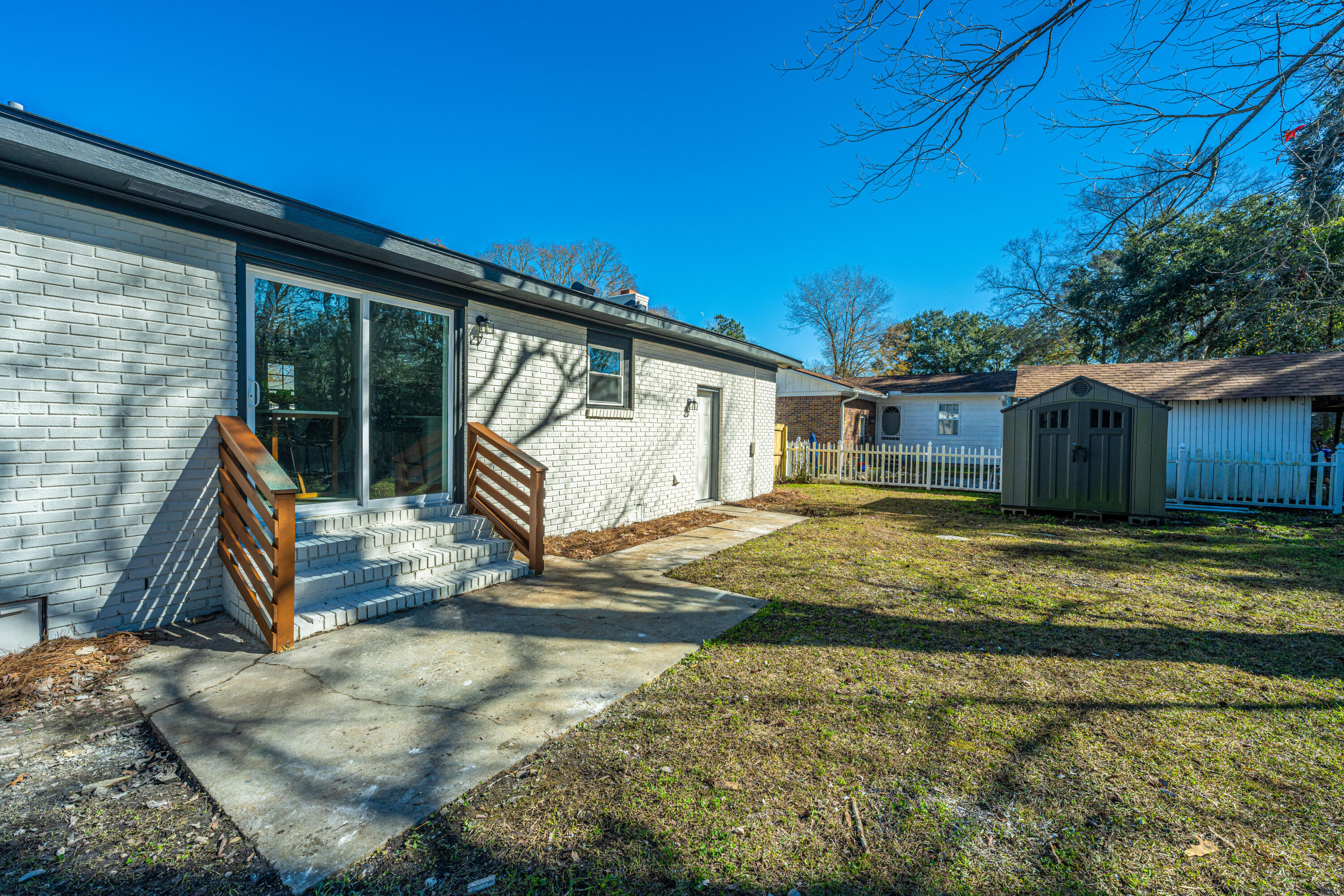 1971 Green Park Avenue