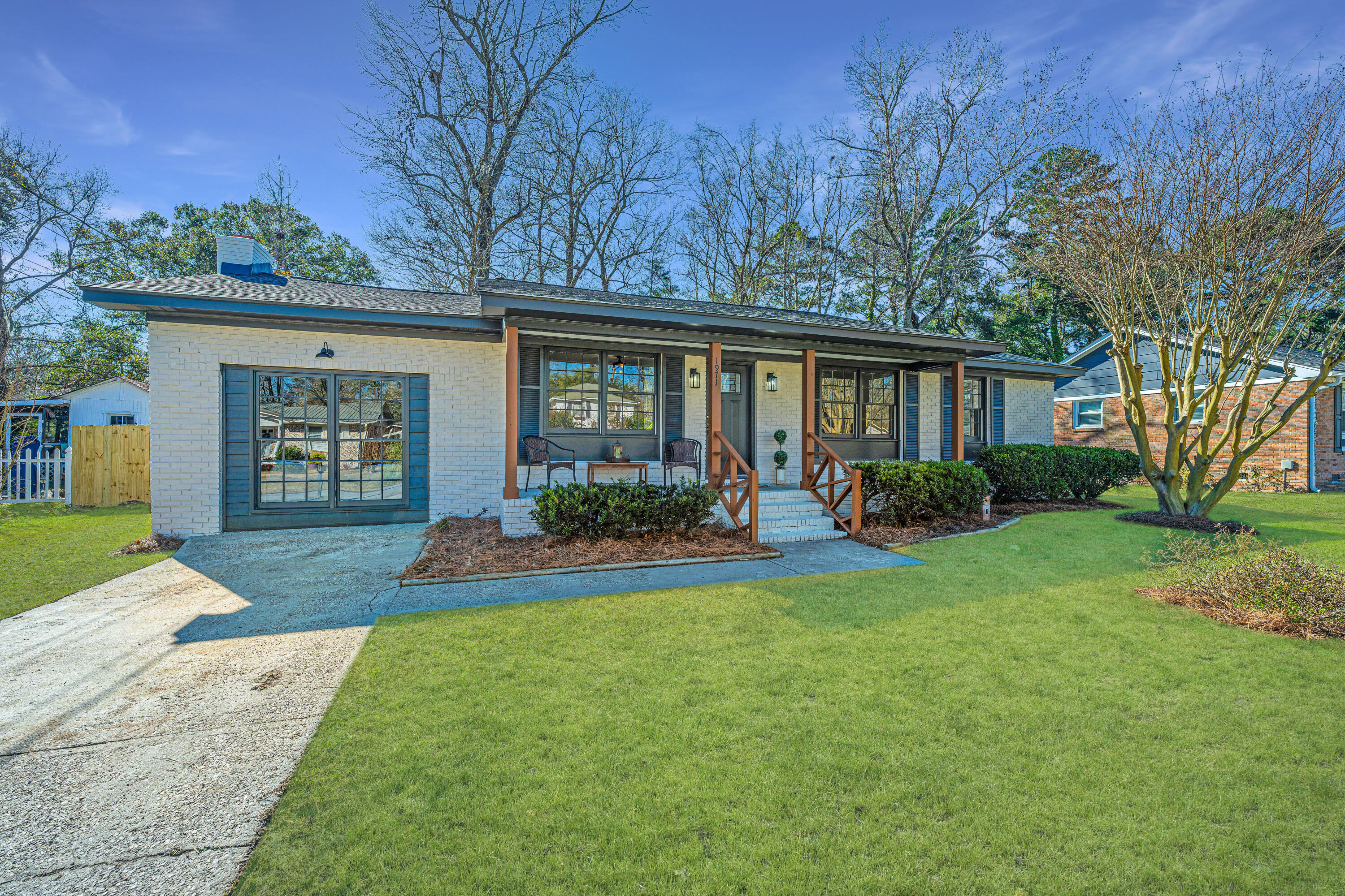 1971 Green Park Avenue