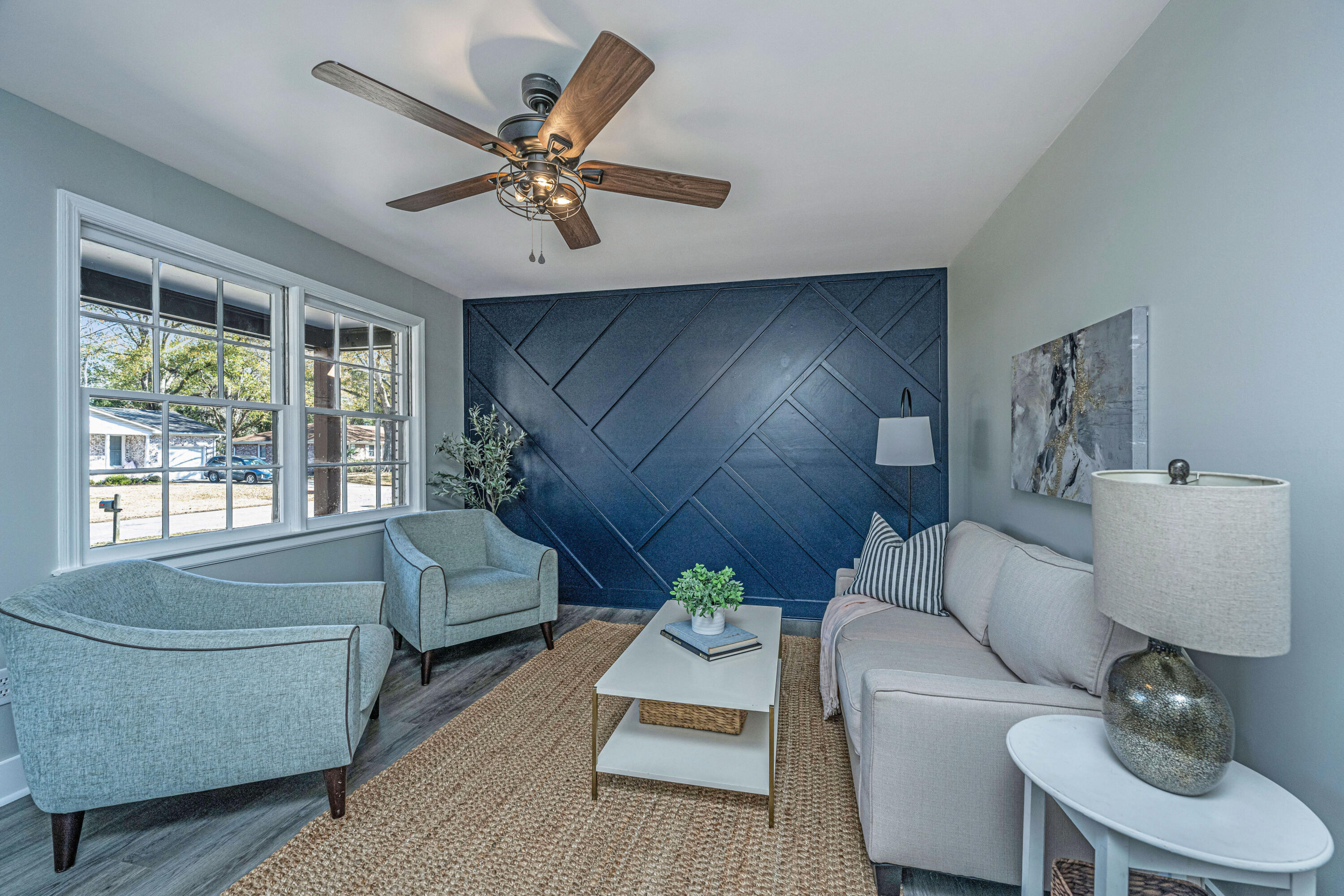 1971 Green Park Avenue