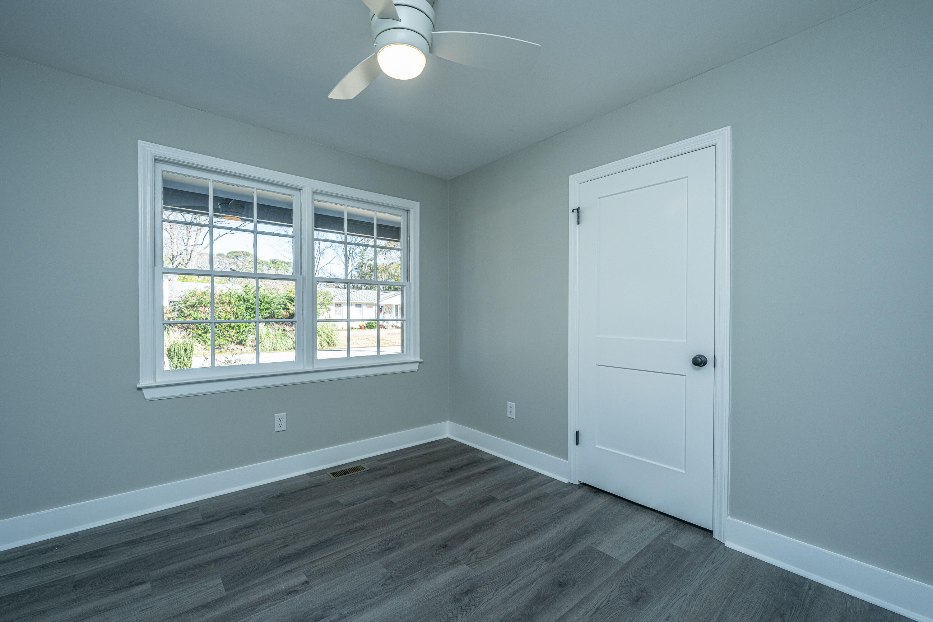 1971 Green Park Avenue