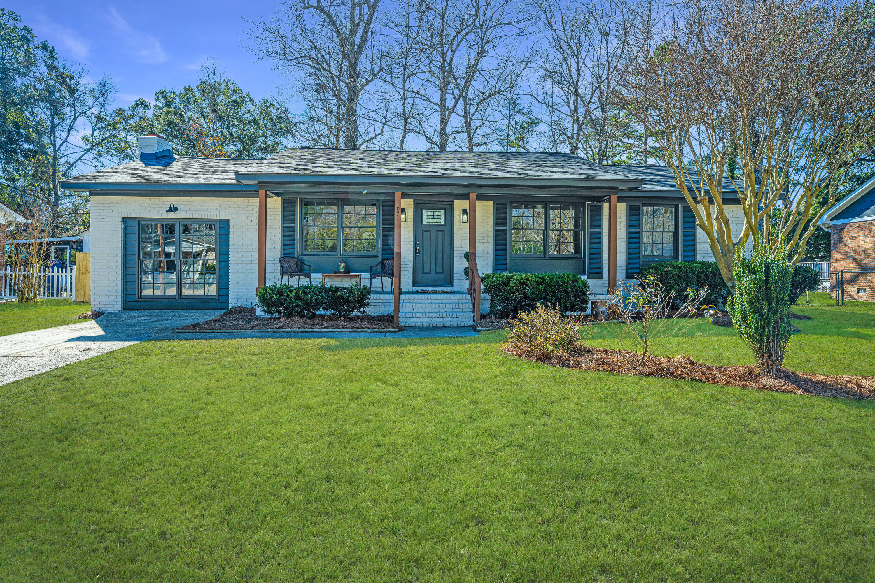 1971 Green Park Avenue