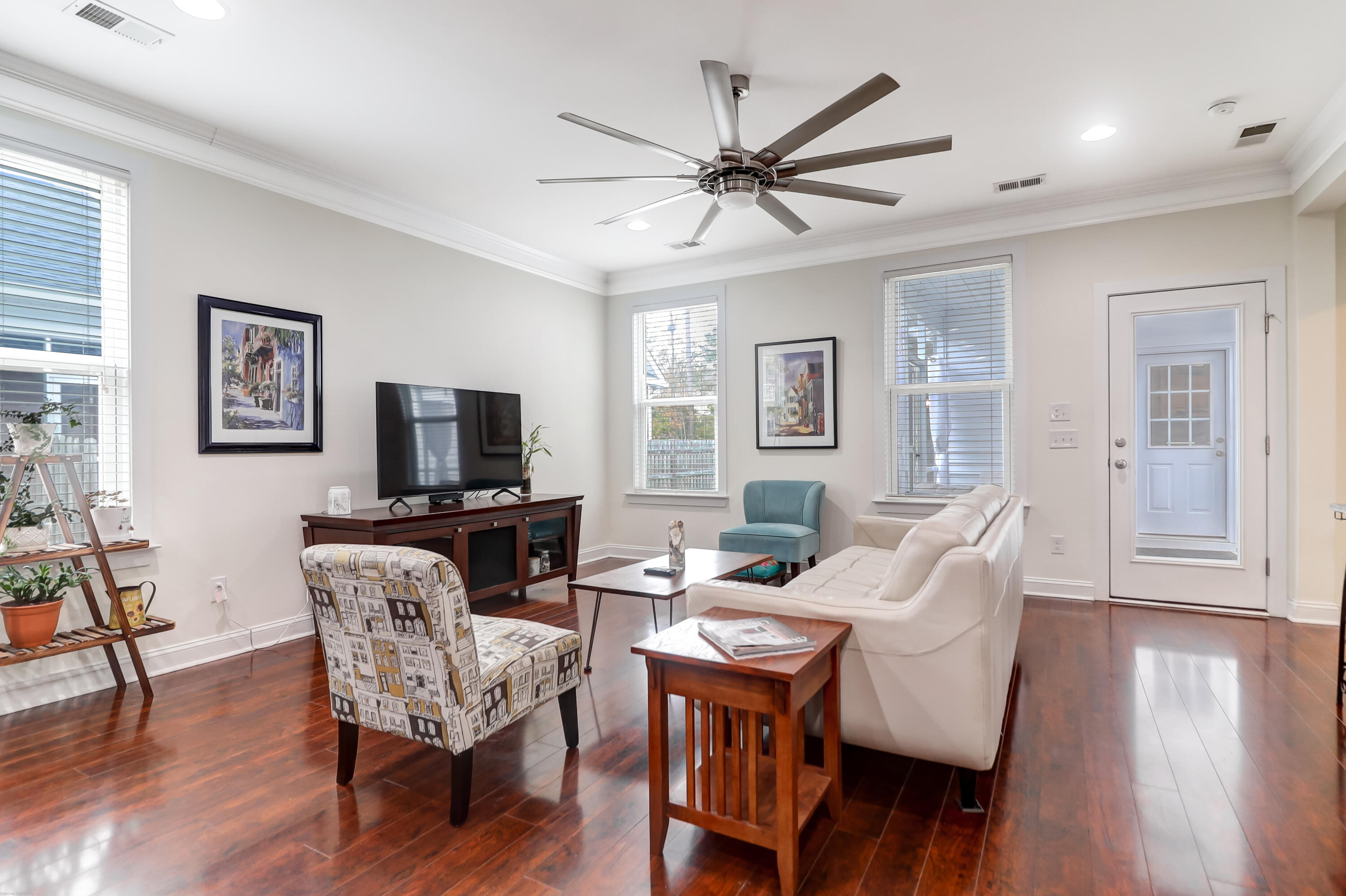 3042 Moonlight Drive