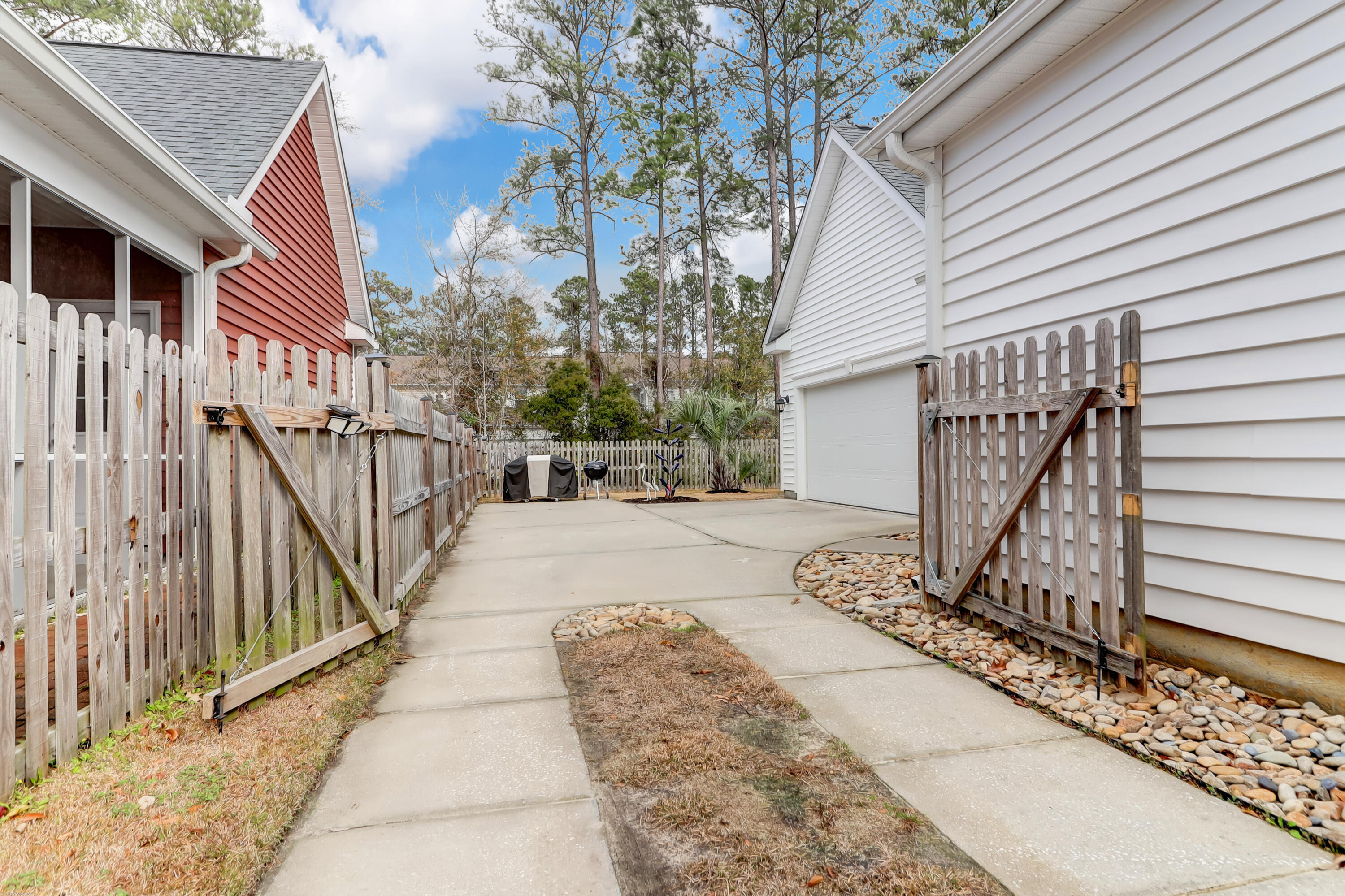 3042 Moonlight Drive