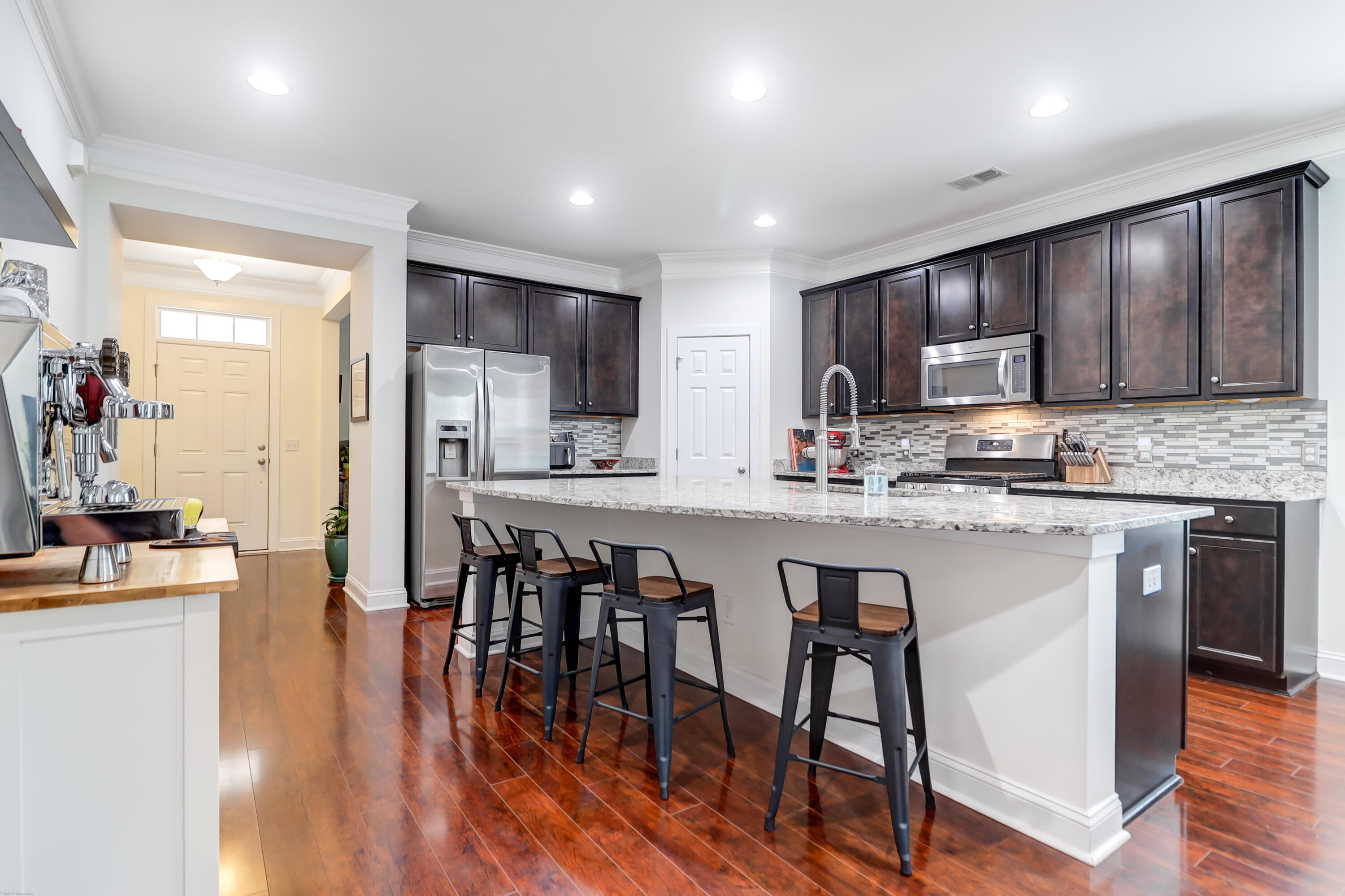 3042 Moonlight Drive