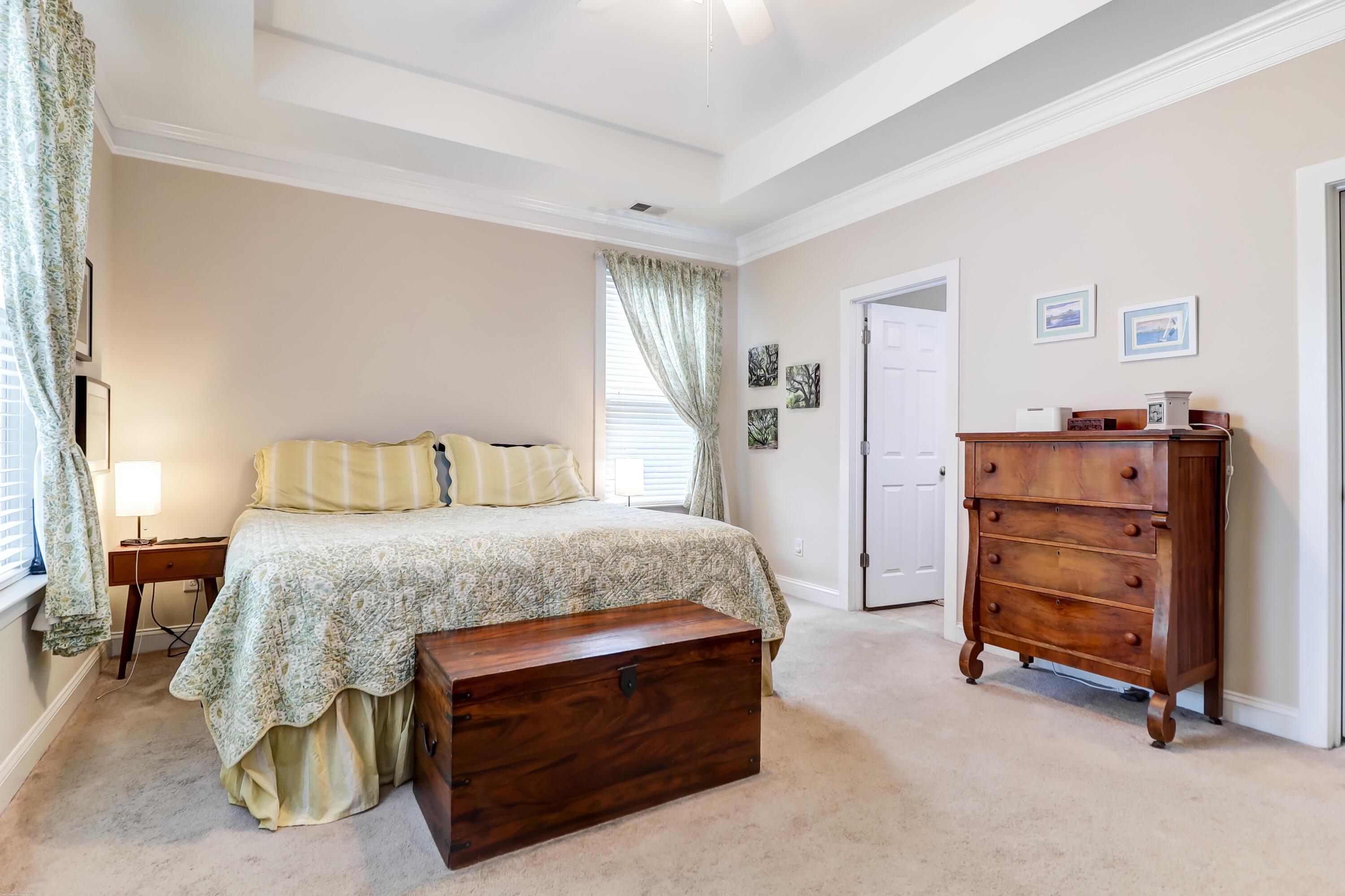 3042 Moonlight Drive