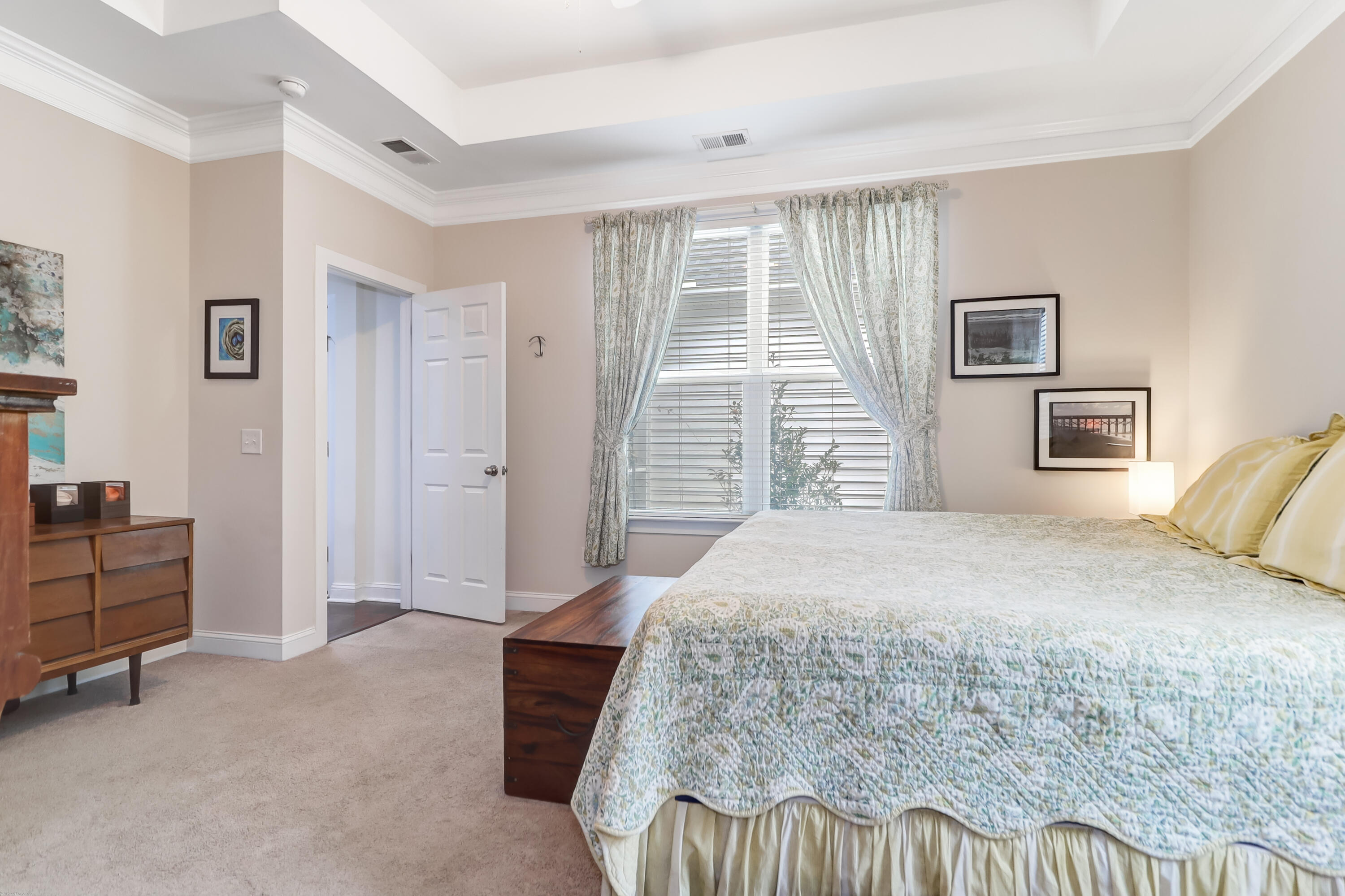 3042 Moonlight Drive