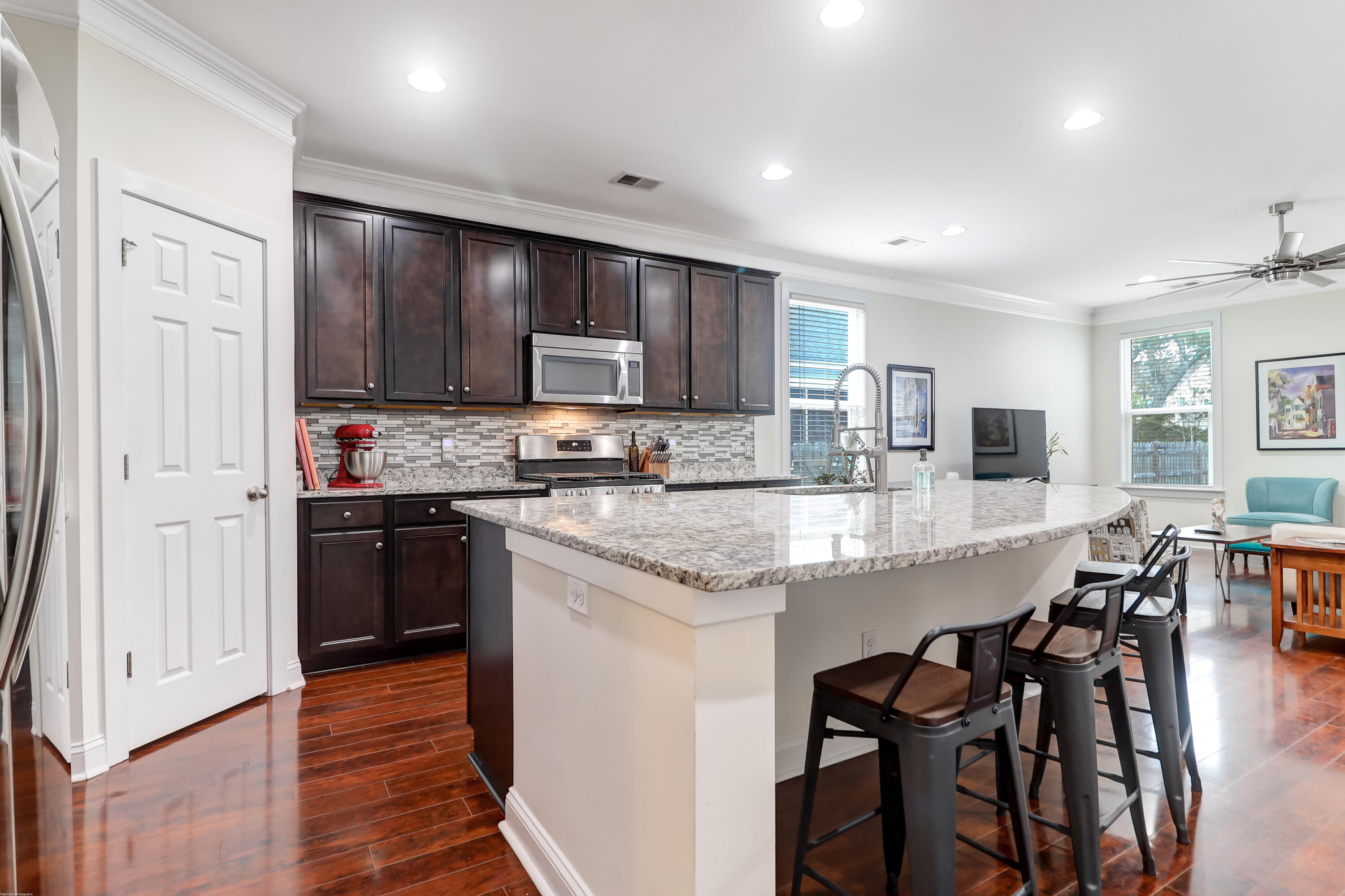 3042 Moonlight Drive