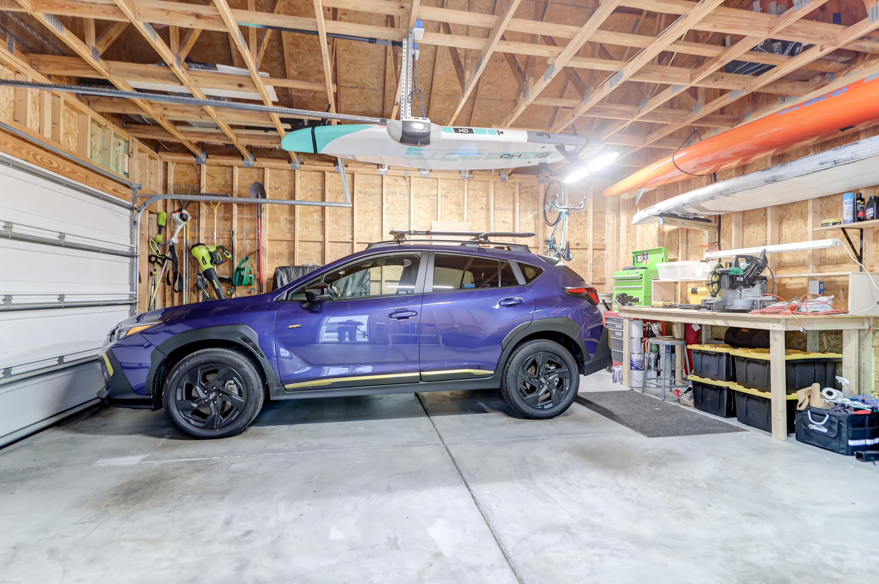 3042 Moonlight Drive