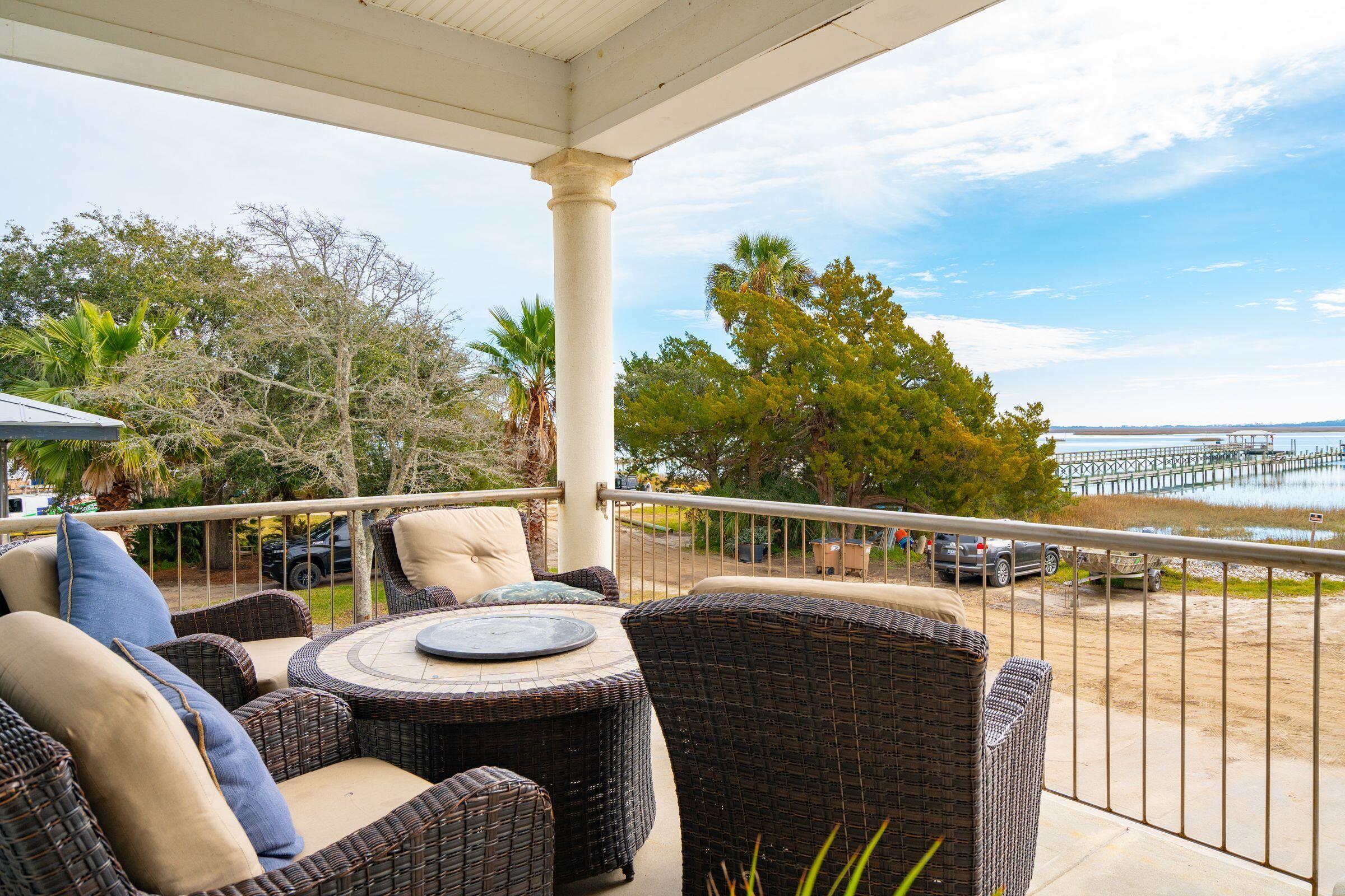 926 W Oceanview Road